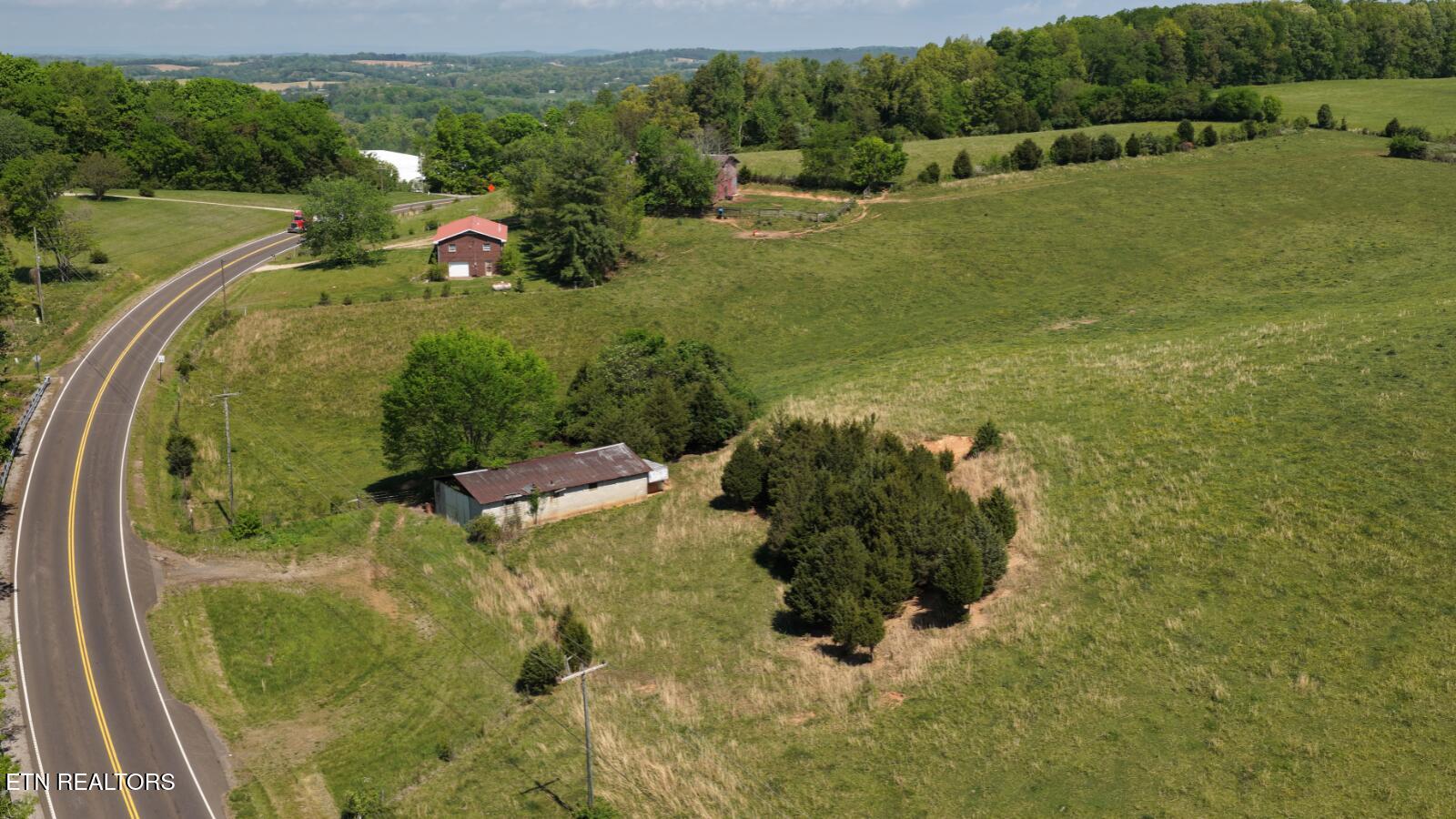 442 Oakland Road Sweetwater TN 37874