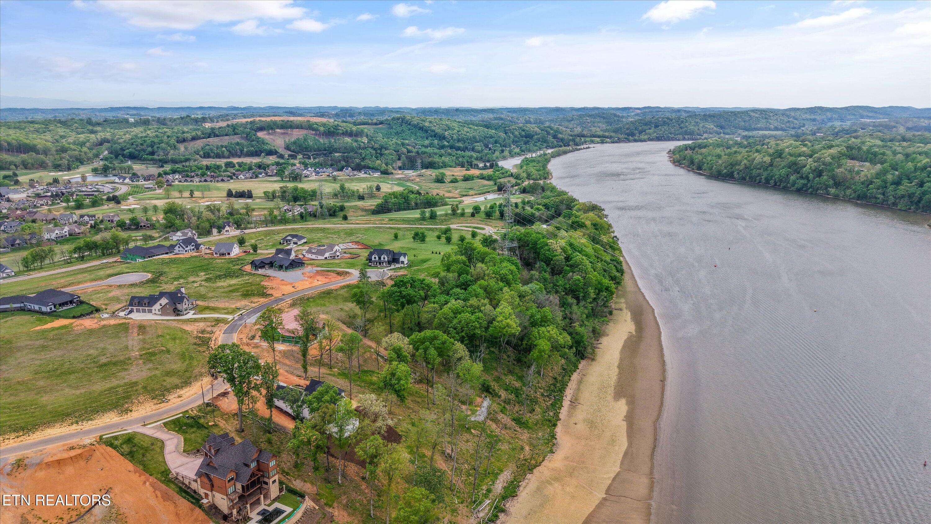 600 Firefly Drive Loudon TN 37774