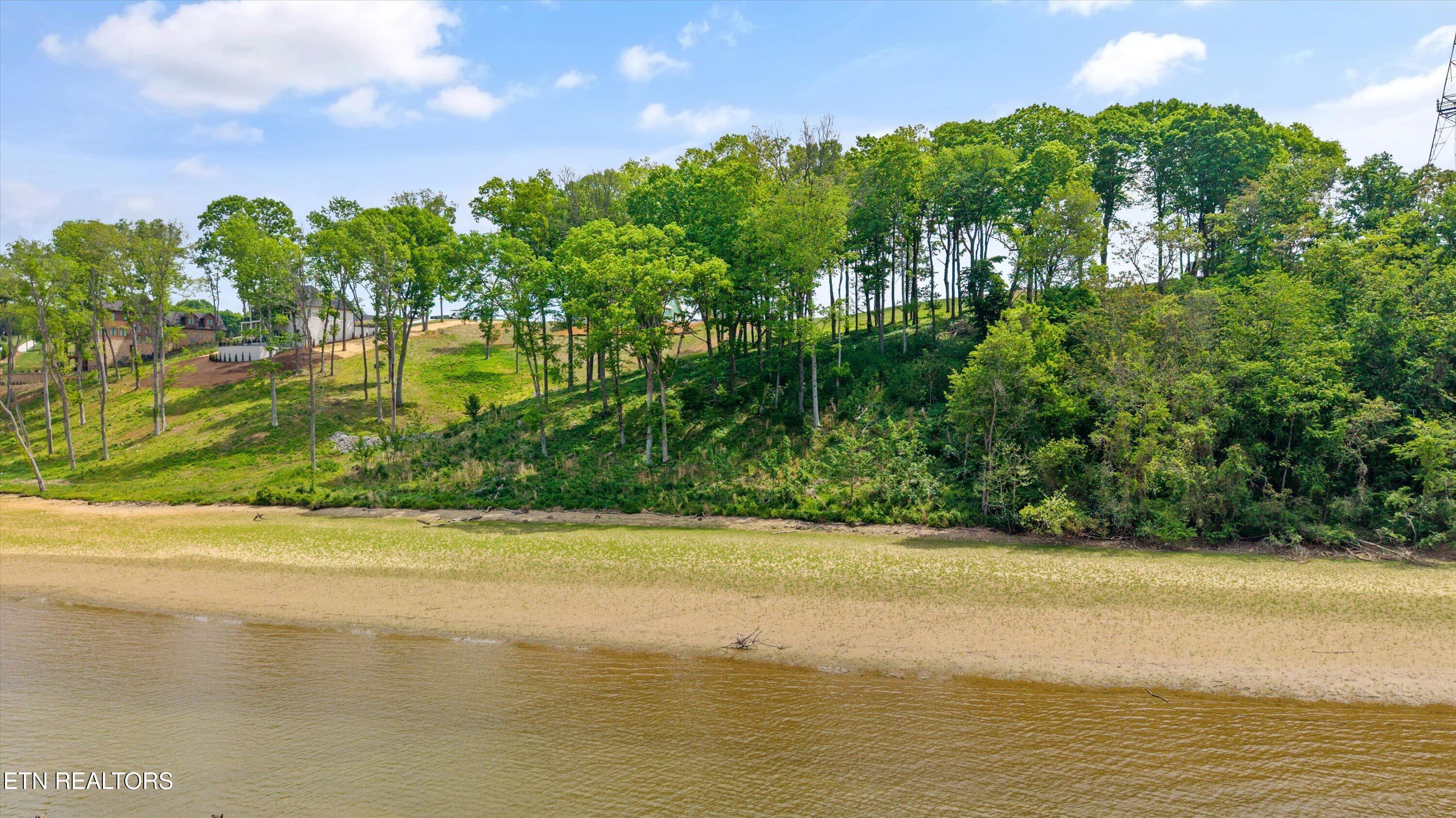 600 Firefly Drive Loudon TN 37774