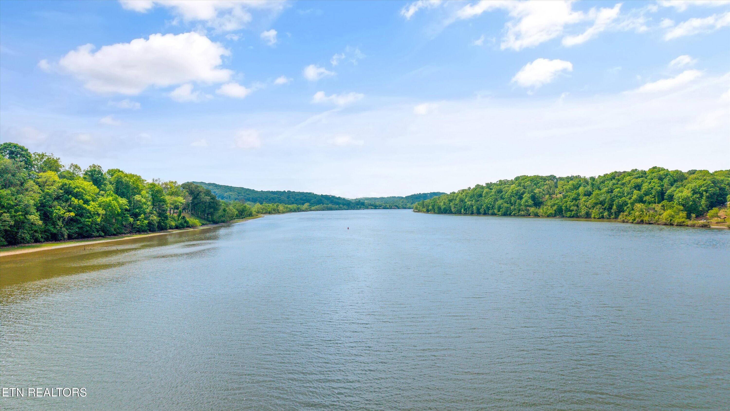 600 Firefly Drive Loudon TN 37774