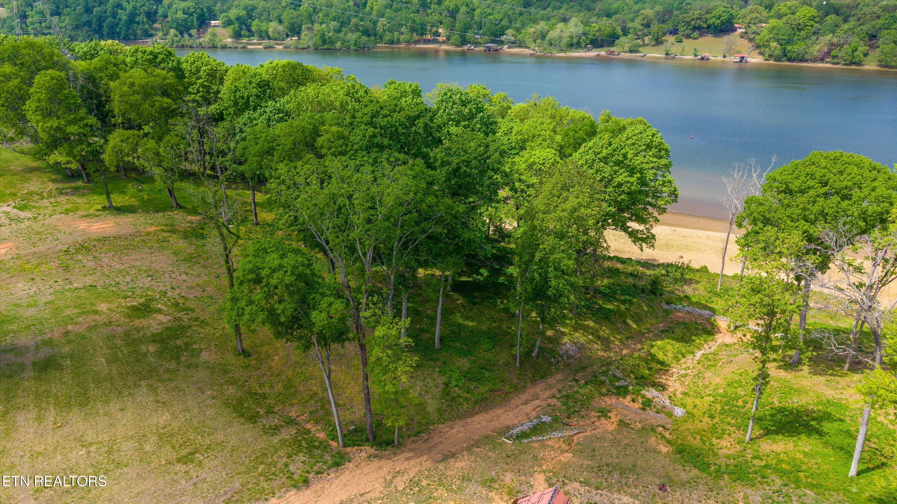 600 Firefly Drive Loudon TN 37774