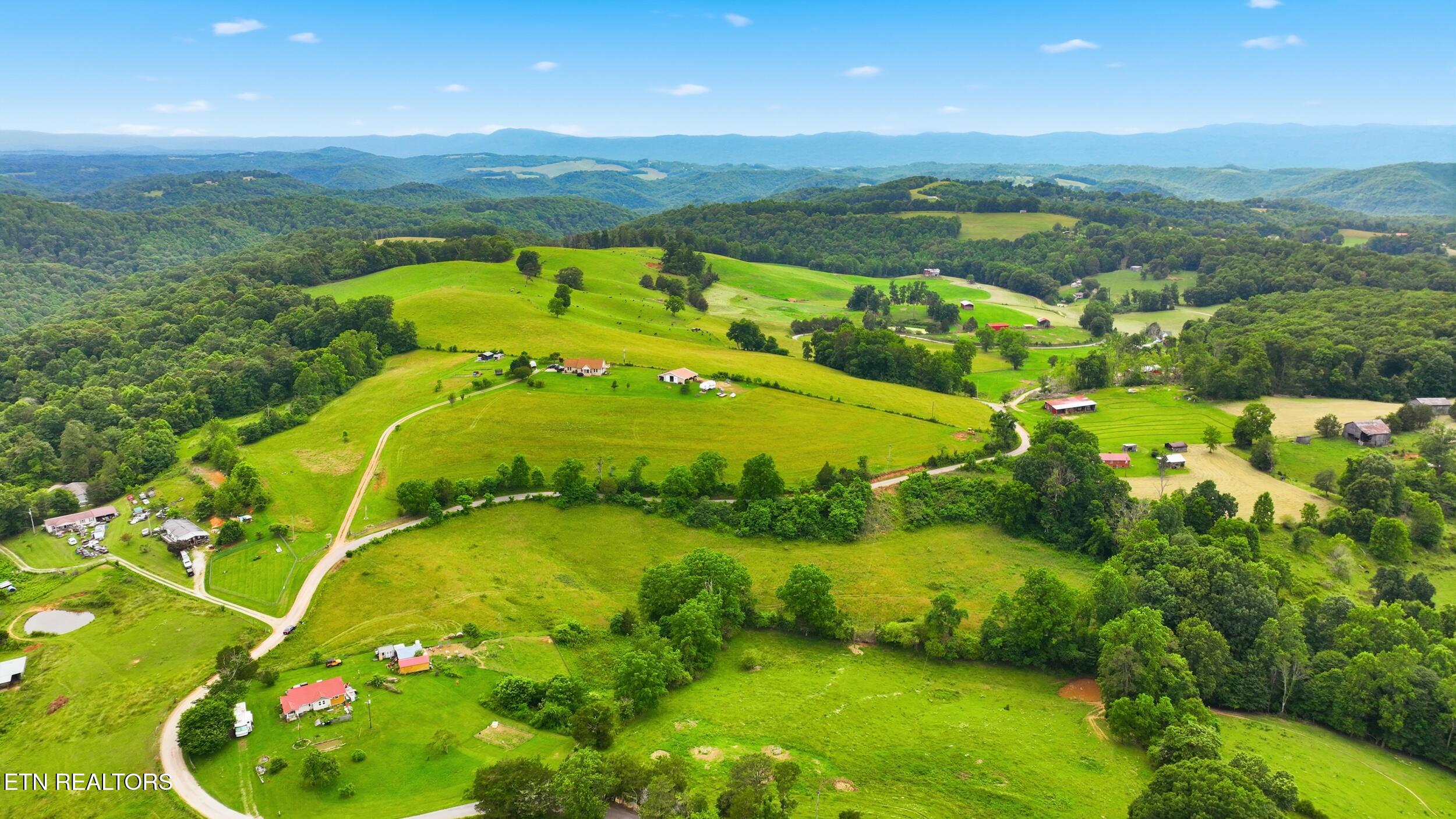 918 Locust Grove Road New Tazewell TN 37825
