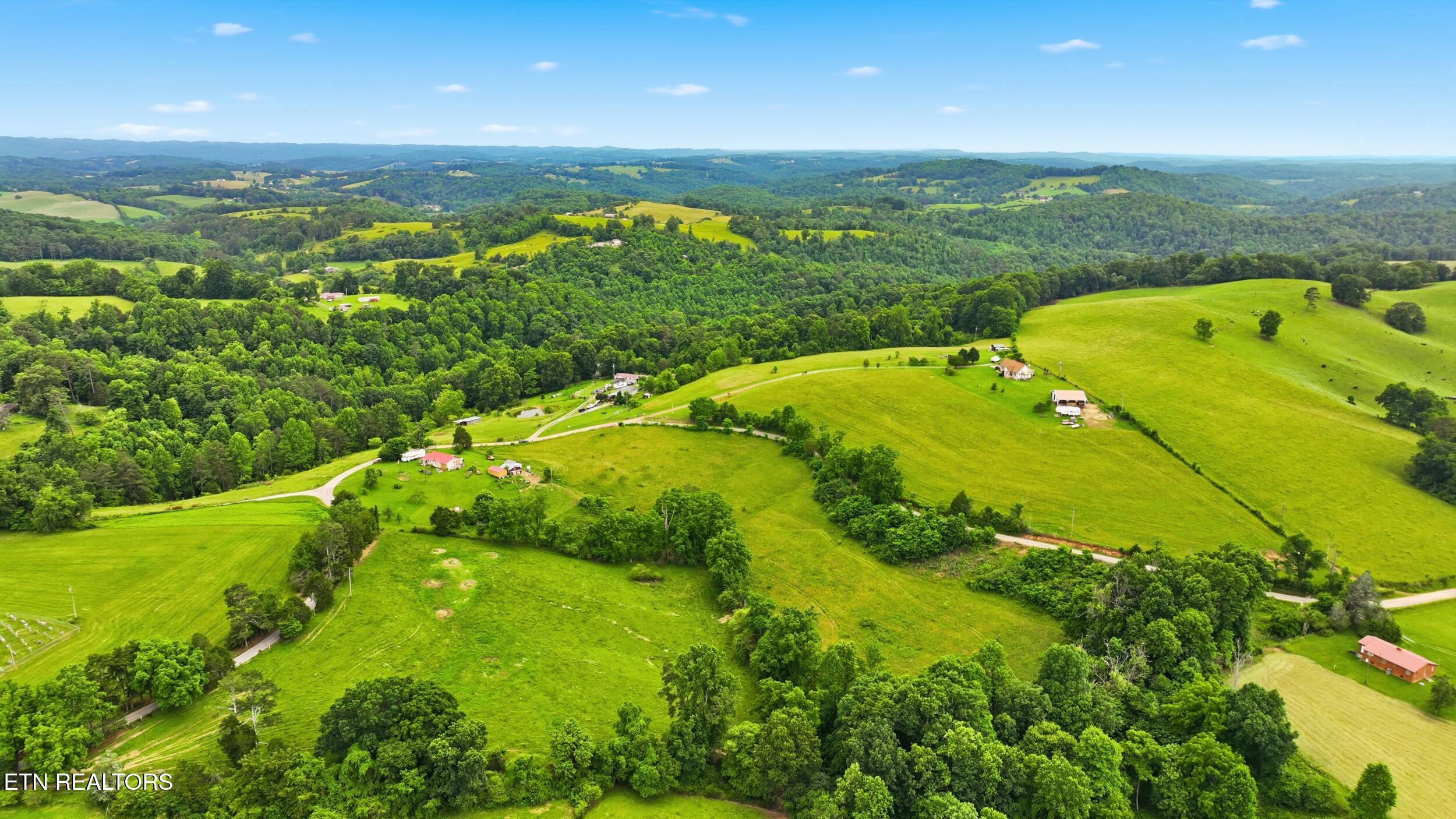 918 Locust Grove Road New Tazewell TN 37825
