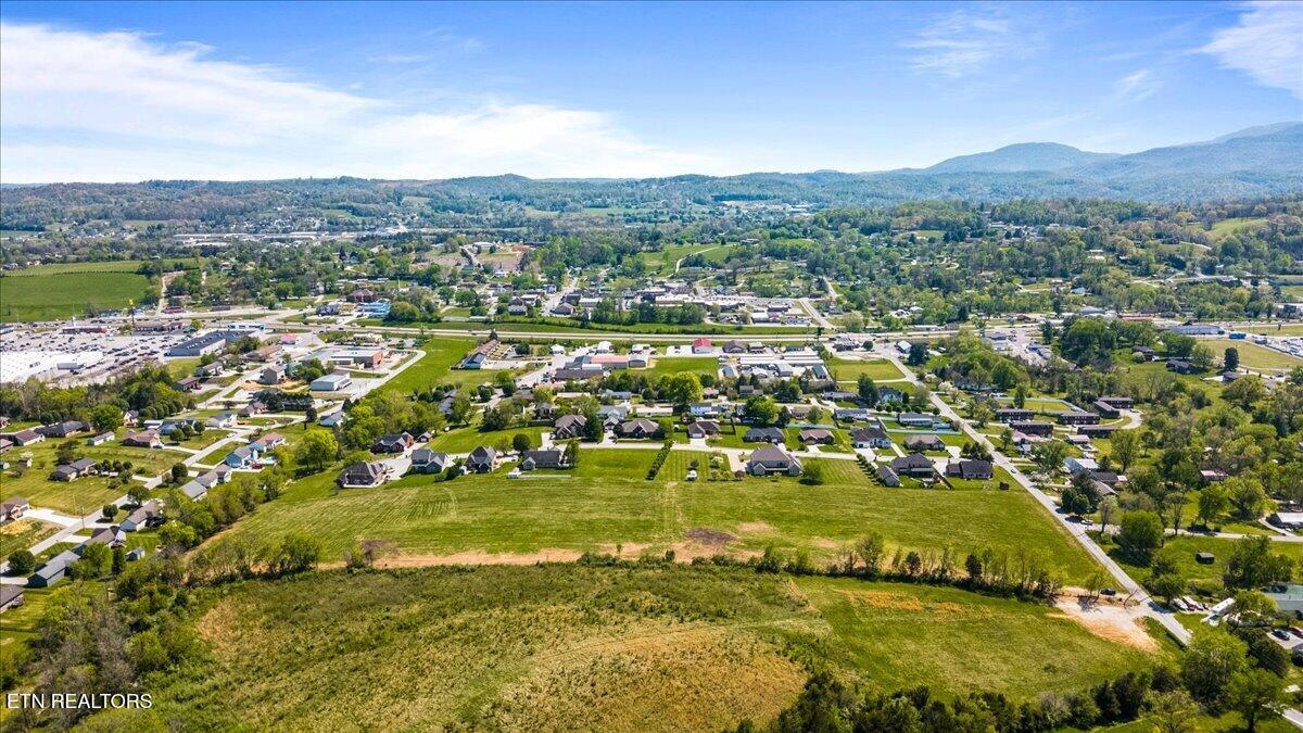 Eagle Bluff Road Jacksboro TN 37757