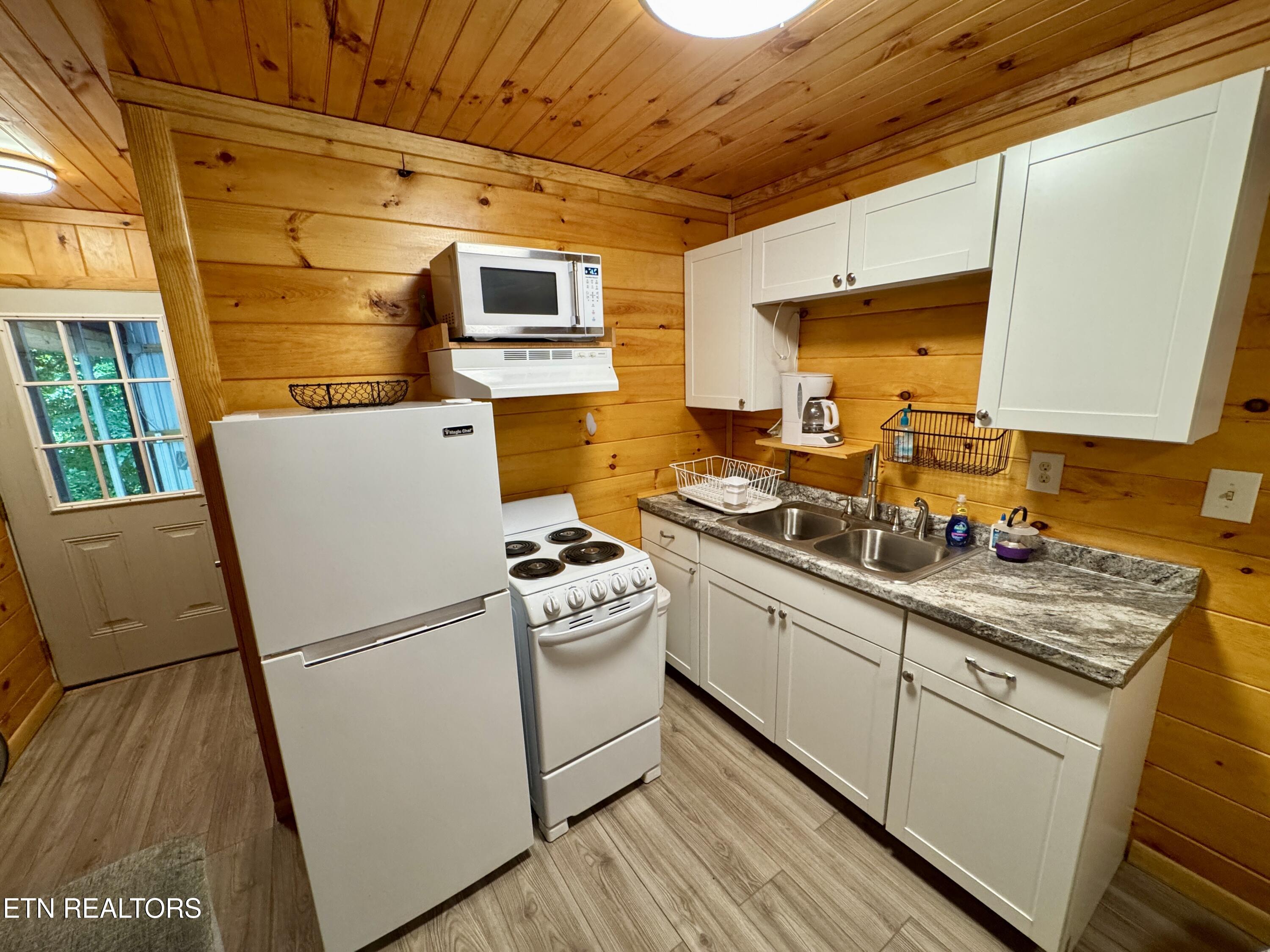 Sparta TN 38583