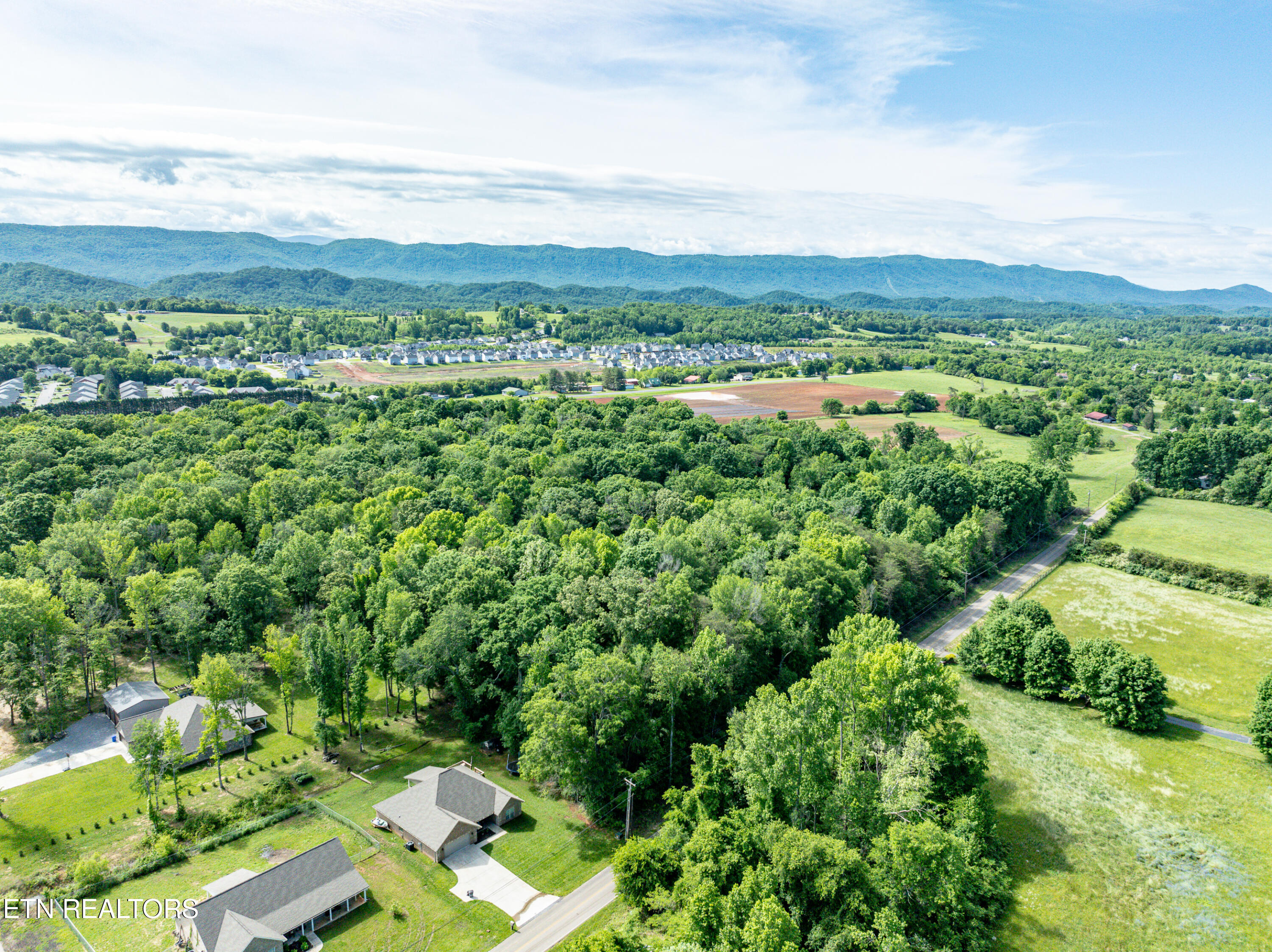 2738 Carpenters Grade Road Maryville TN 37803
