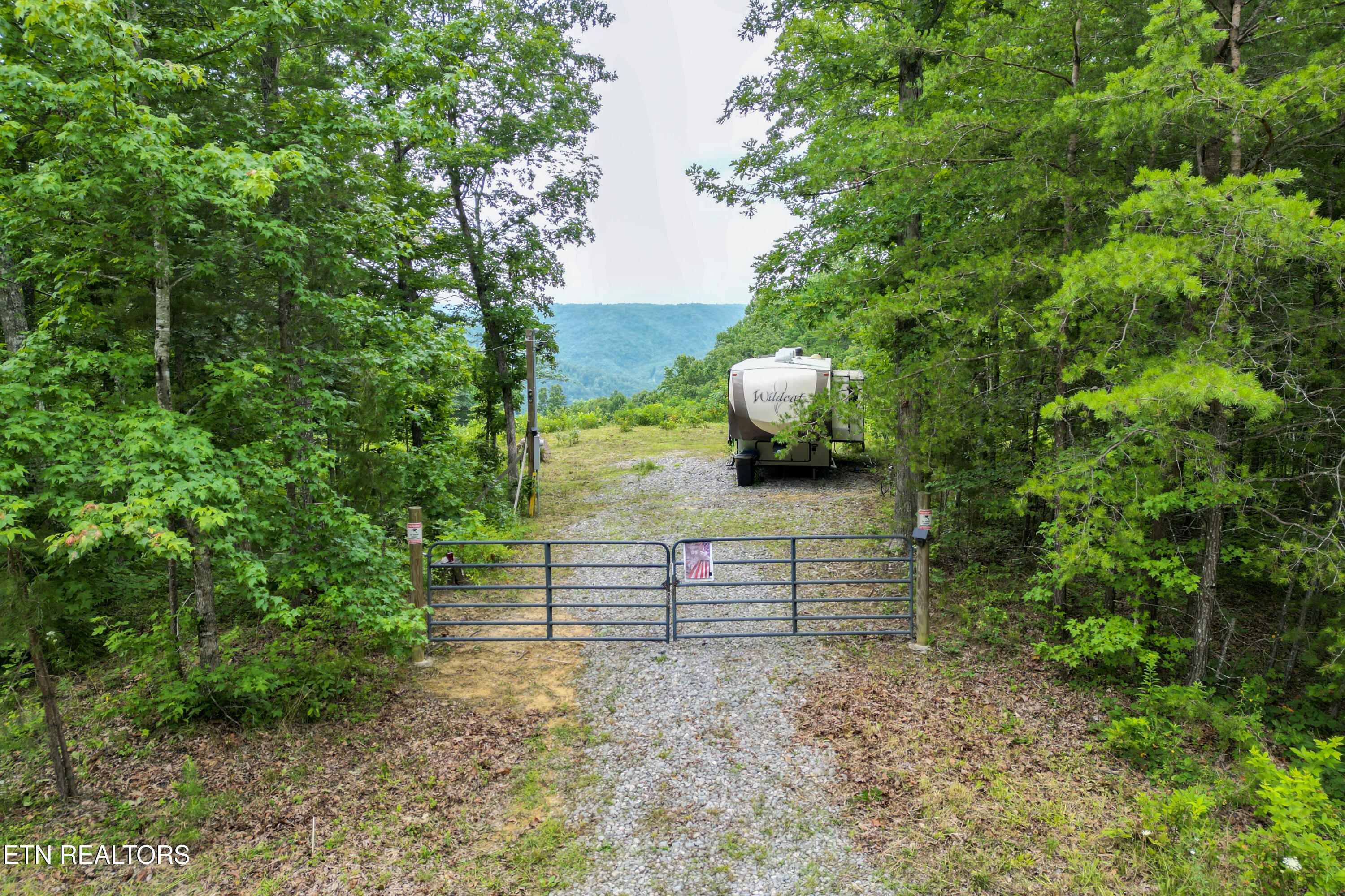 722 Flat Top View Lane Wilder TN 38589