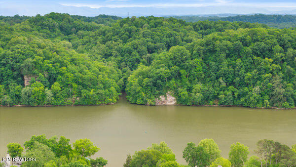 2050 Jones Bend Road Louisville TN 37777