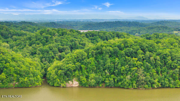 2050 Jones Bend Road Louisville TN 37777