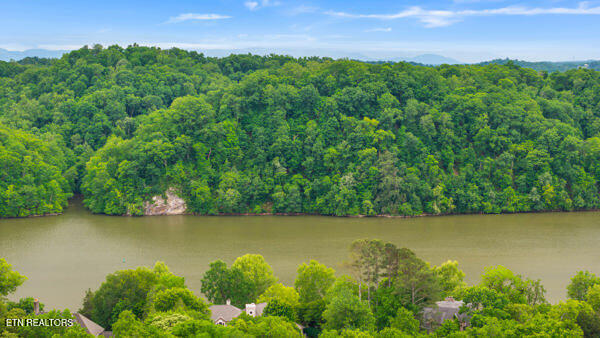 2050 Jones Bend Road Louisville TN 37777