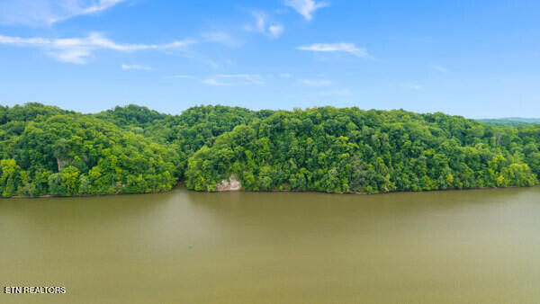 2050 Jones Bend Road Louisville TN 37777