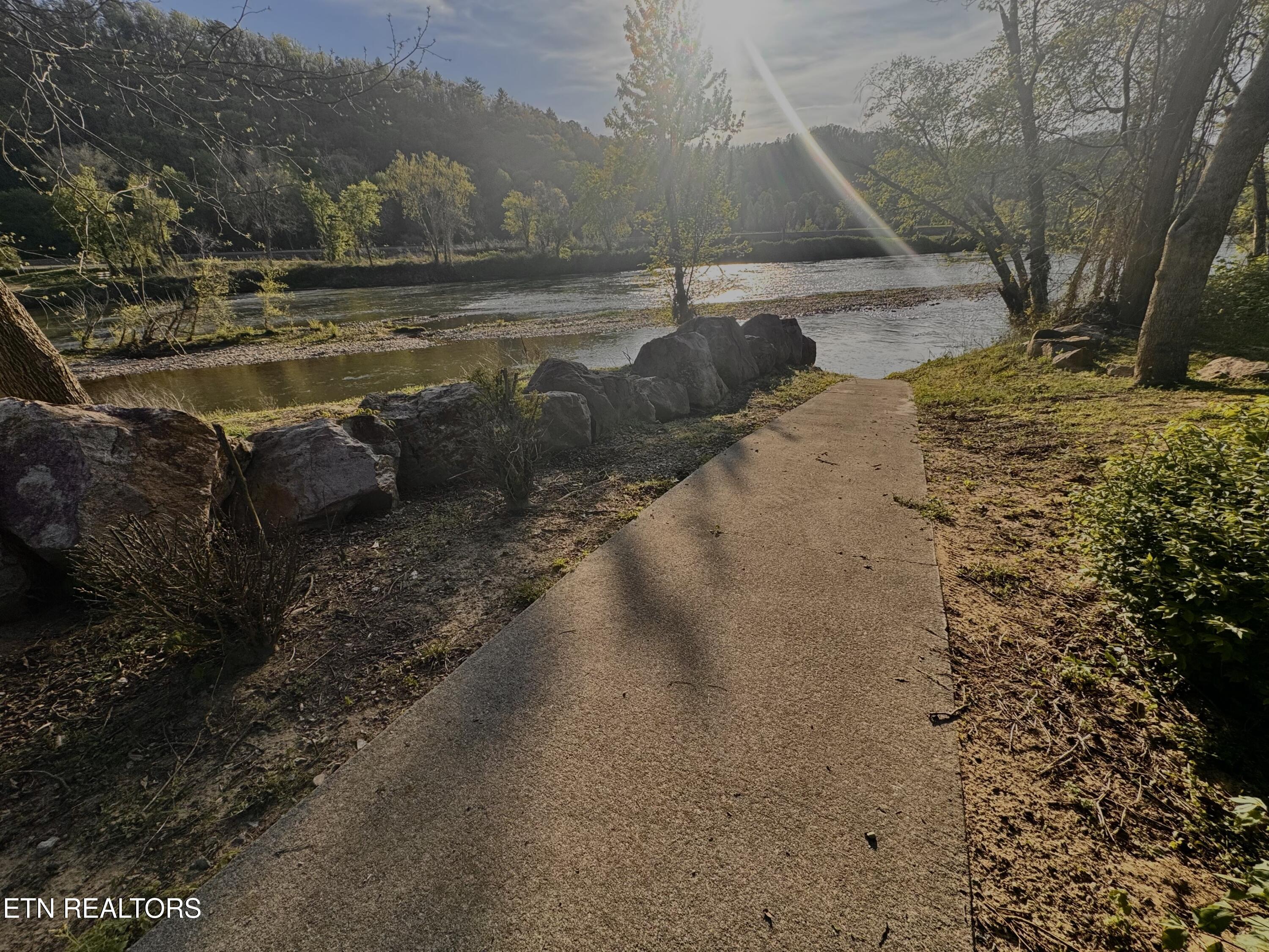 Lot 146 River Rapids Way Del Rio TN 37727