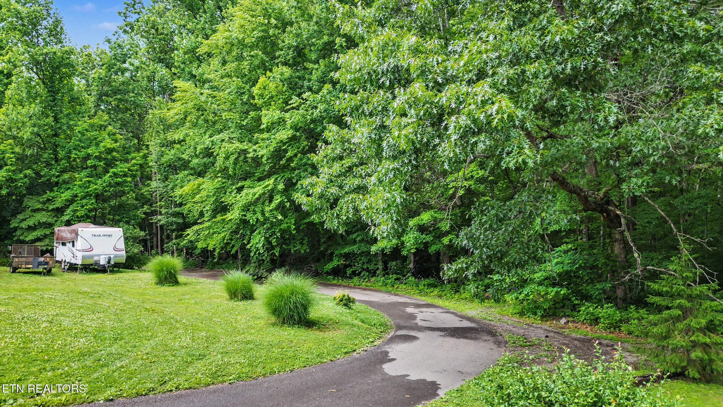 Flat Road Cosby TN 37722