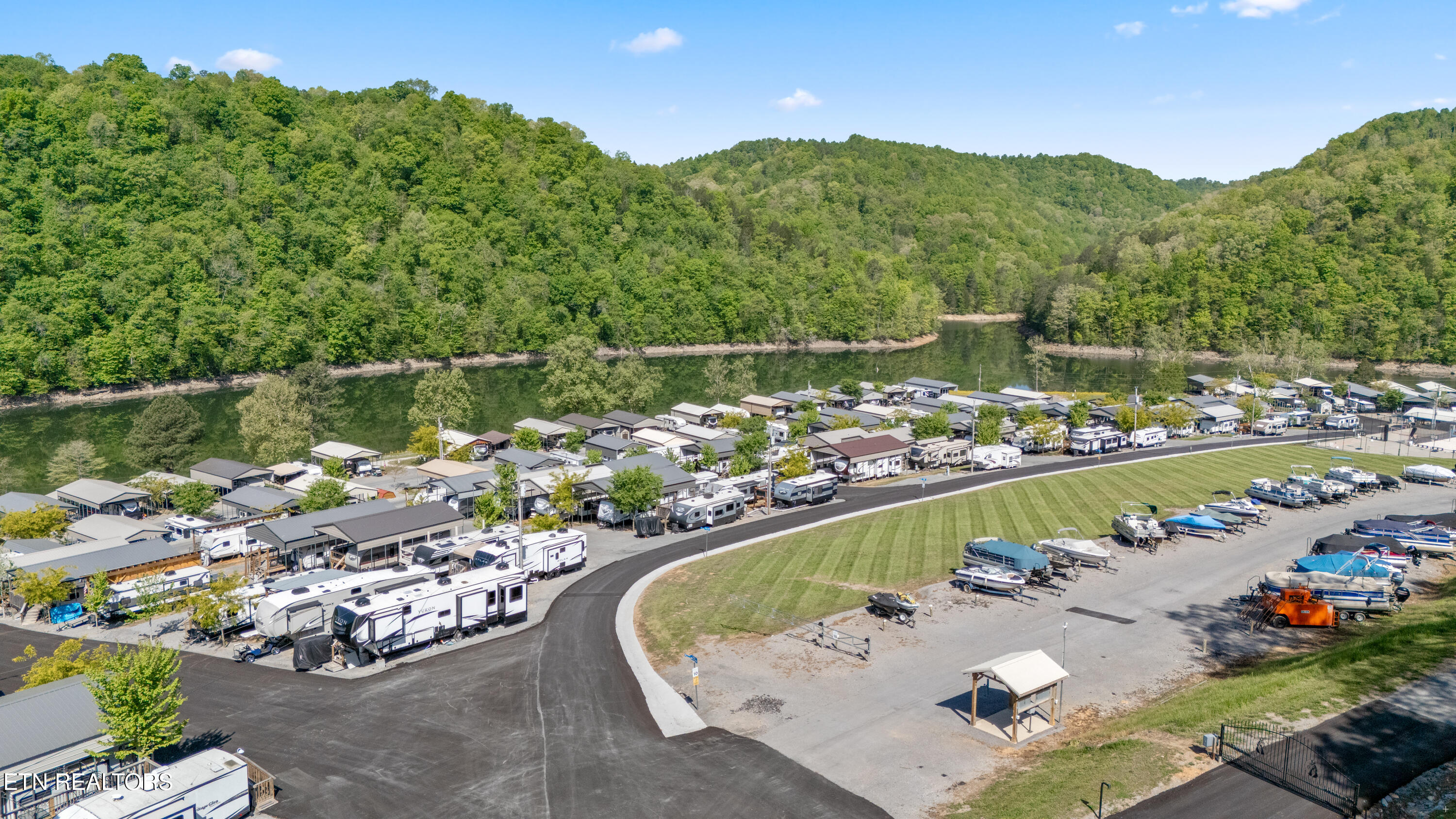 Bunch Hollow Road New Tazewell TN 37825