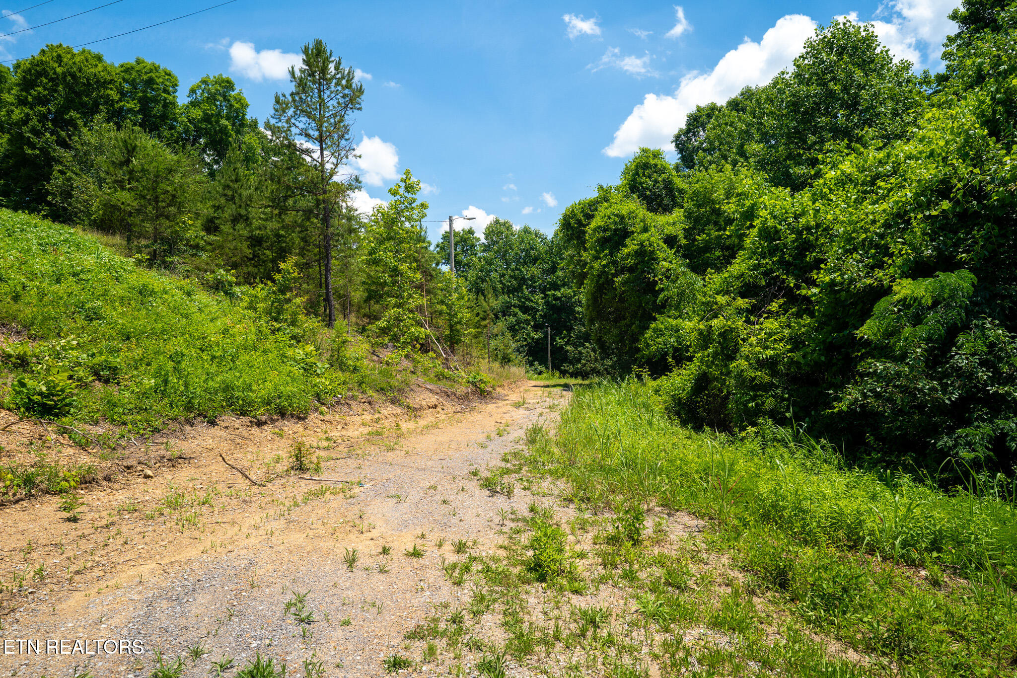 1640 Old Harriman Highway Oliver Springs TN 37840