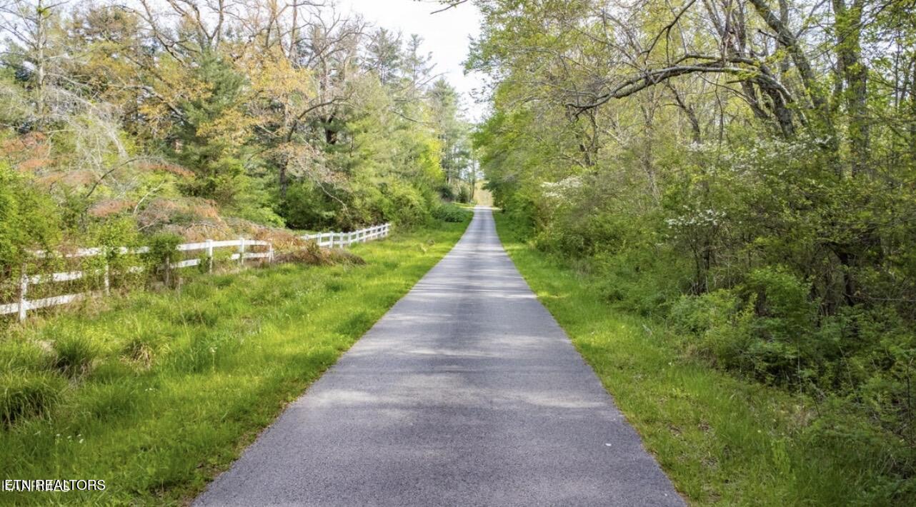 Beehive Lane Crossville TN 38571