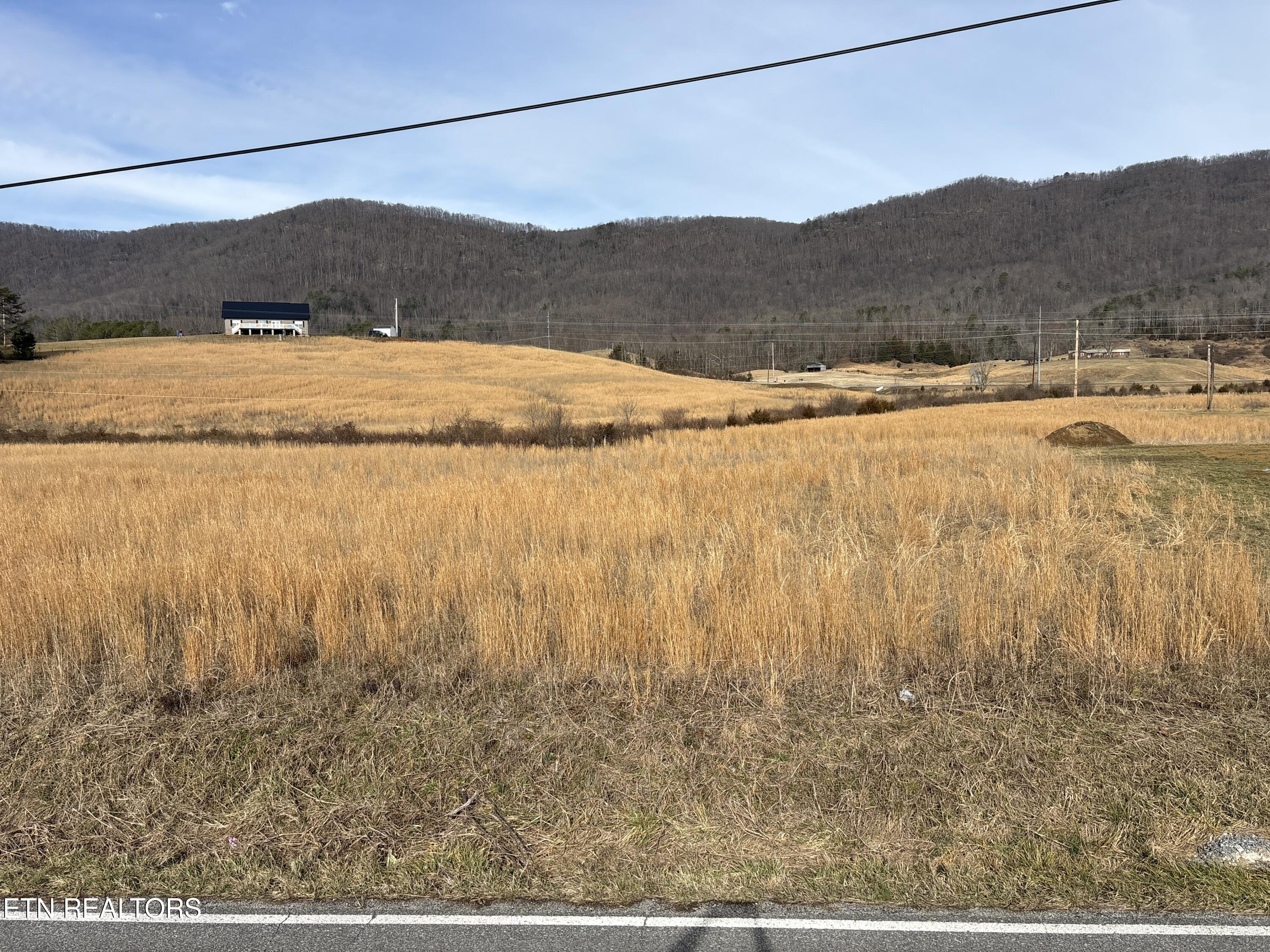 6251 Highway 63 Speedwell TN 37870