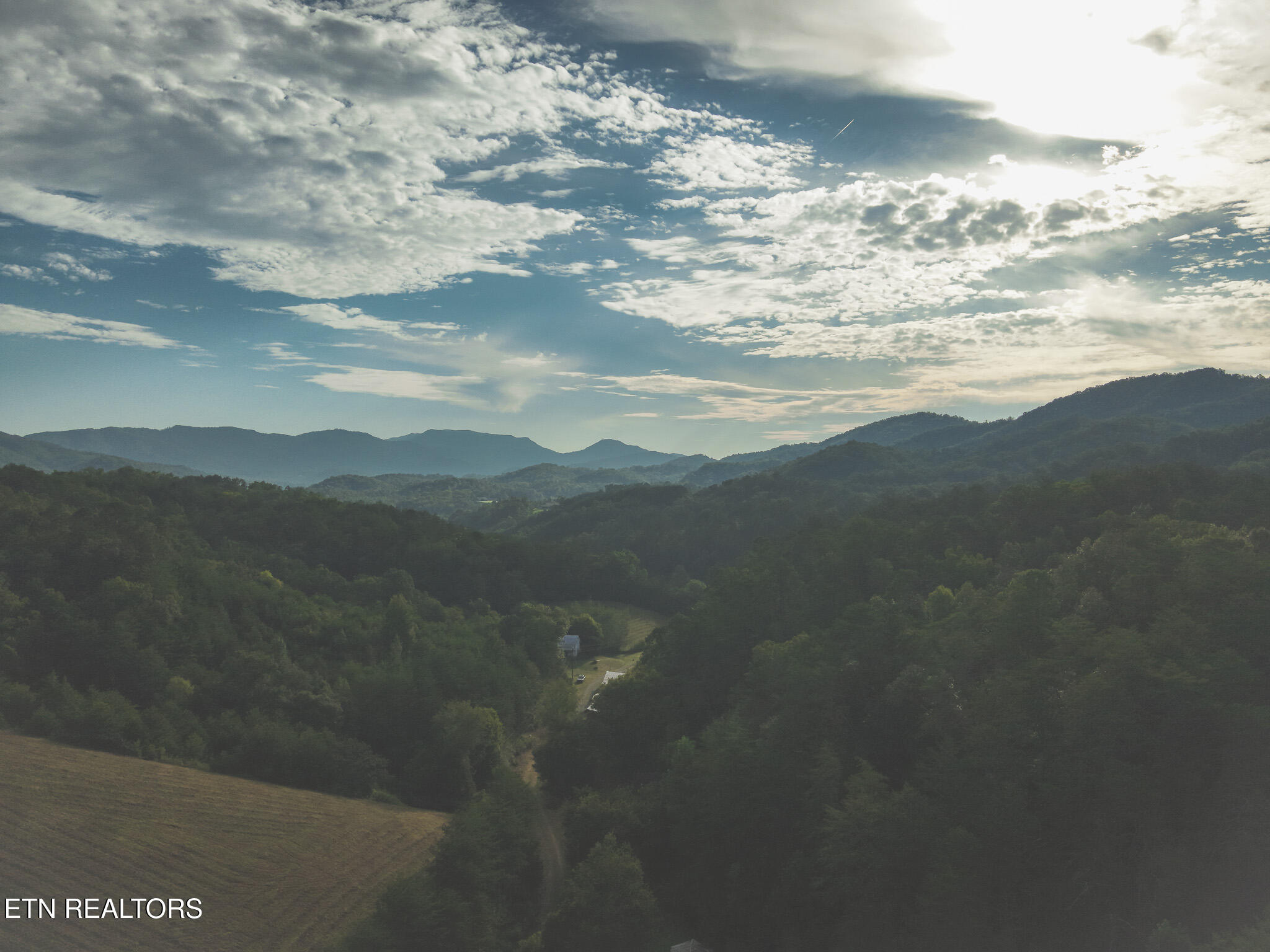 1634 Dixon Branch Road Sevierville TN 37876
