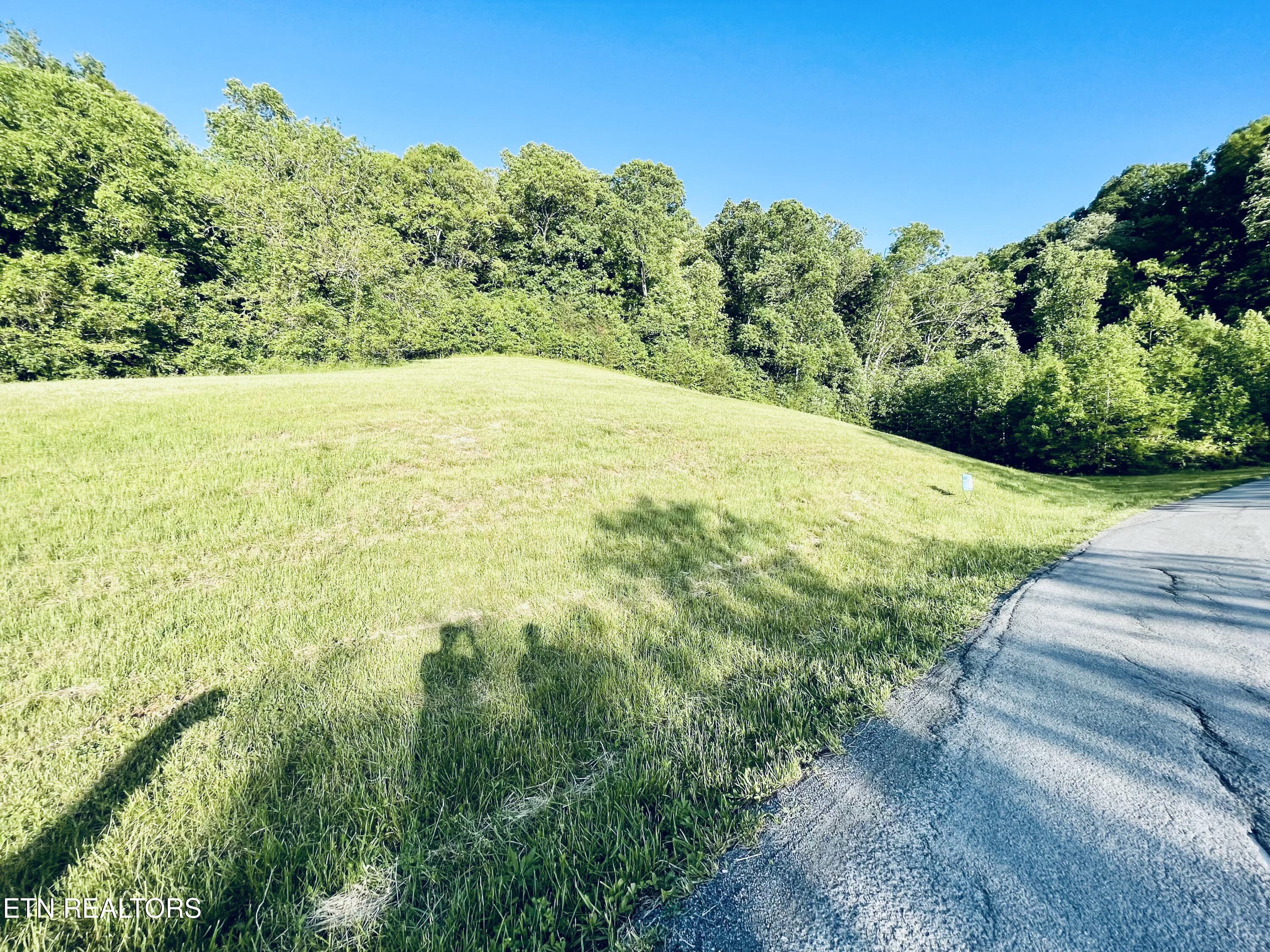403R/404R Russell Brothers Road Sharps Chapel TN 37866
