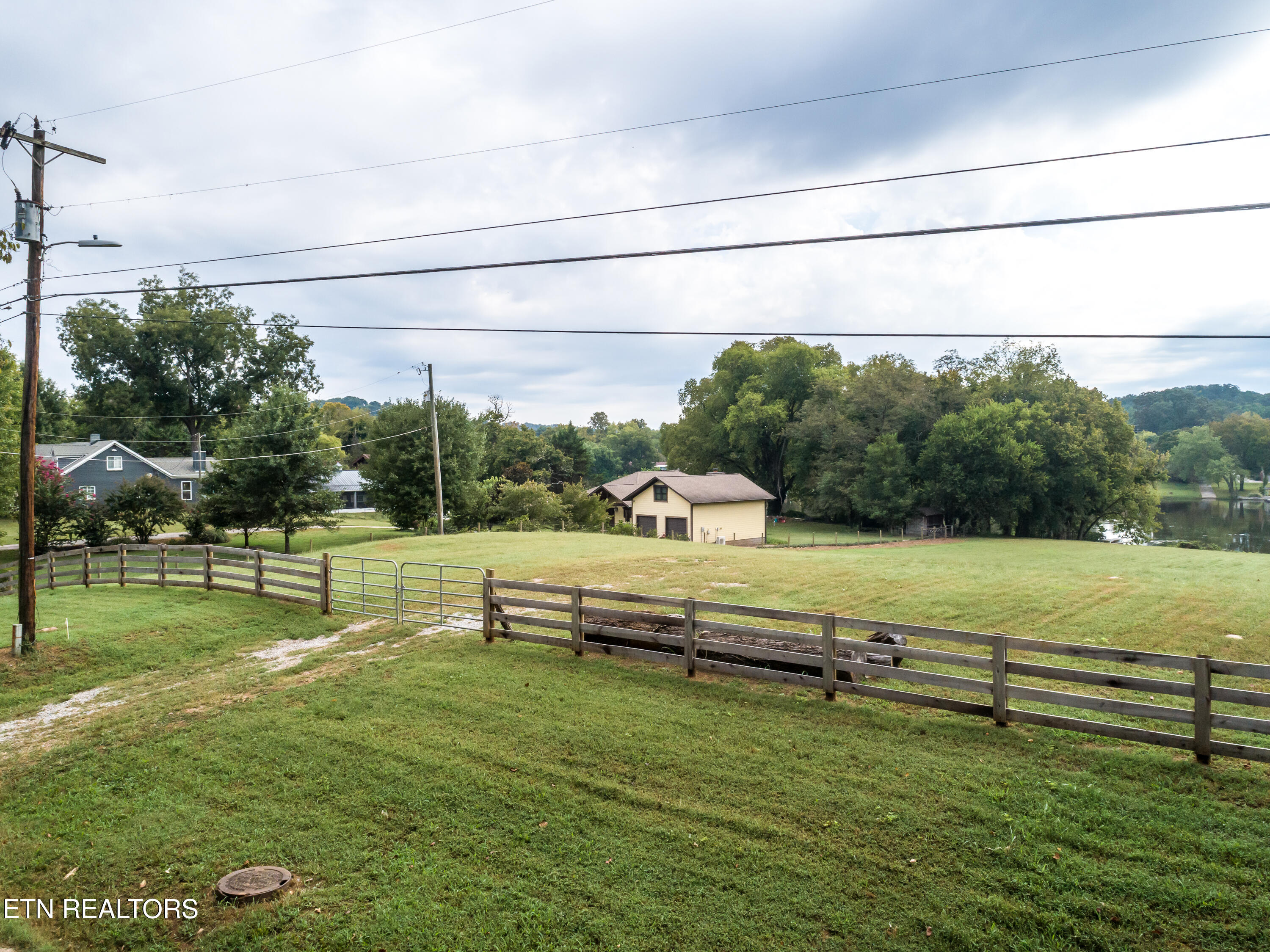3706 Holston Hills Road Knoxville TN 37914