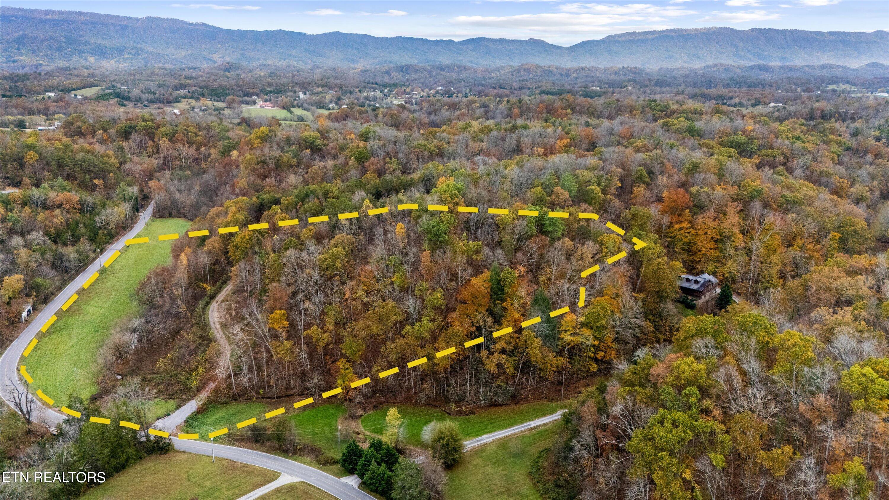 703 N Knob Creek Road Seymour TN 37865