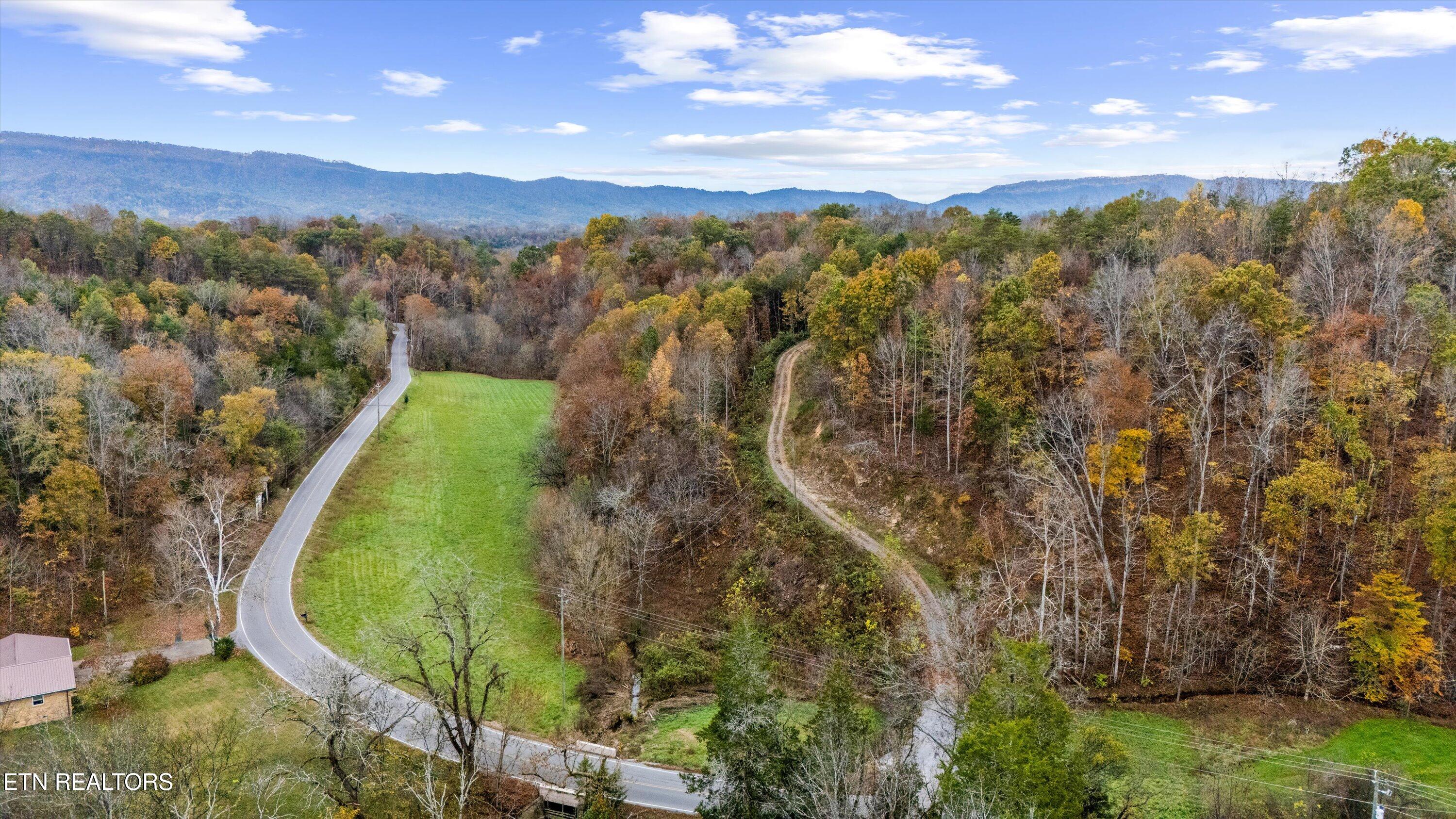 703 N Knob Creek Road Seymour TN 37865