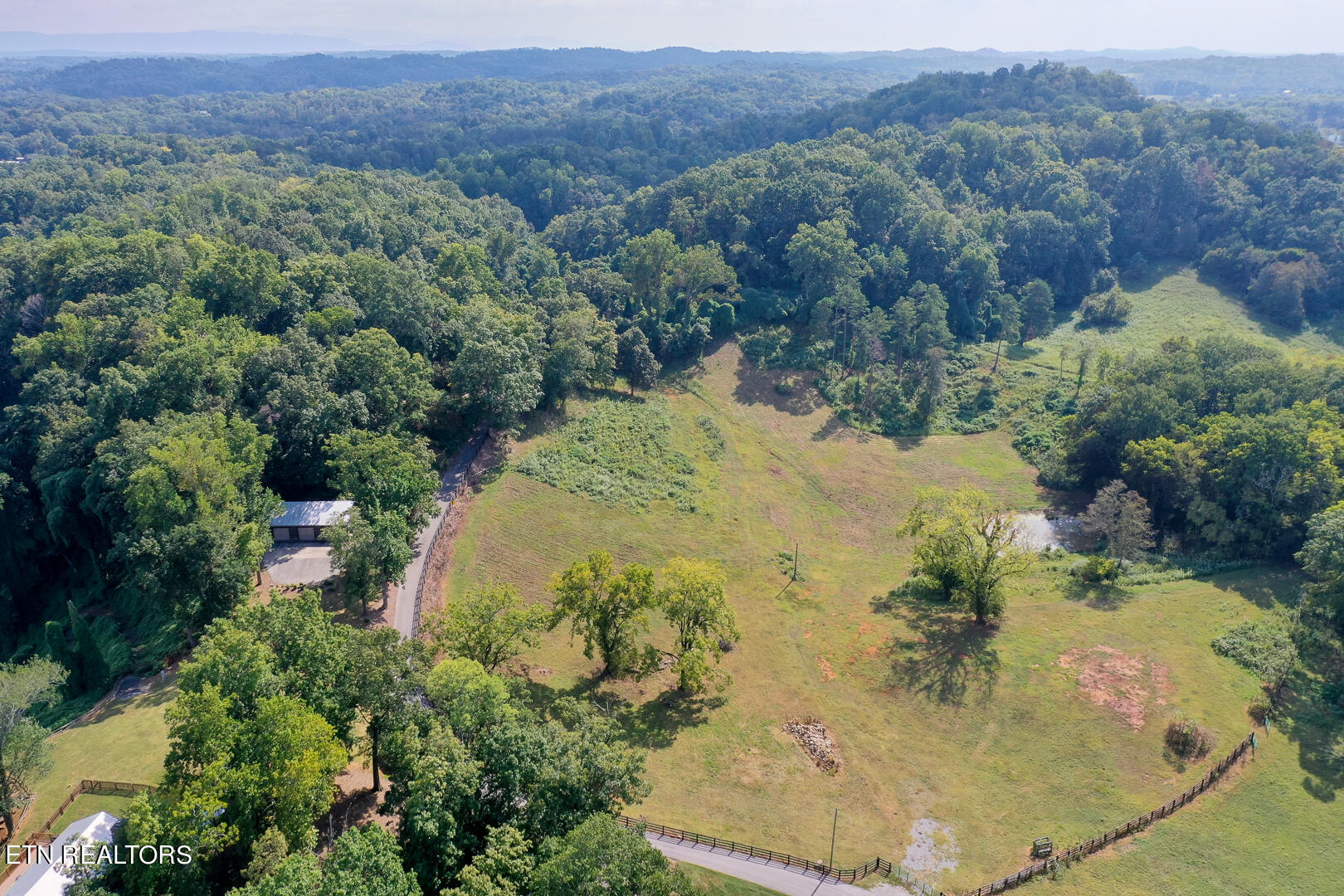 3696 Crown Point Road Louisville TN 37777