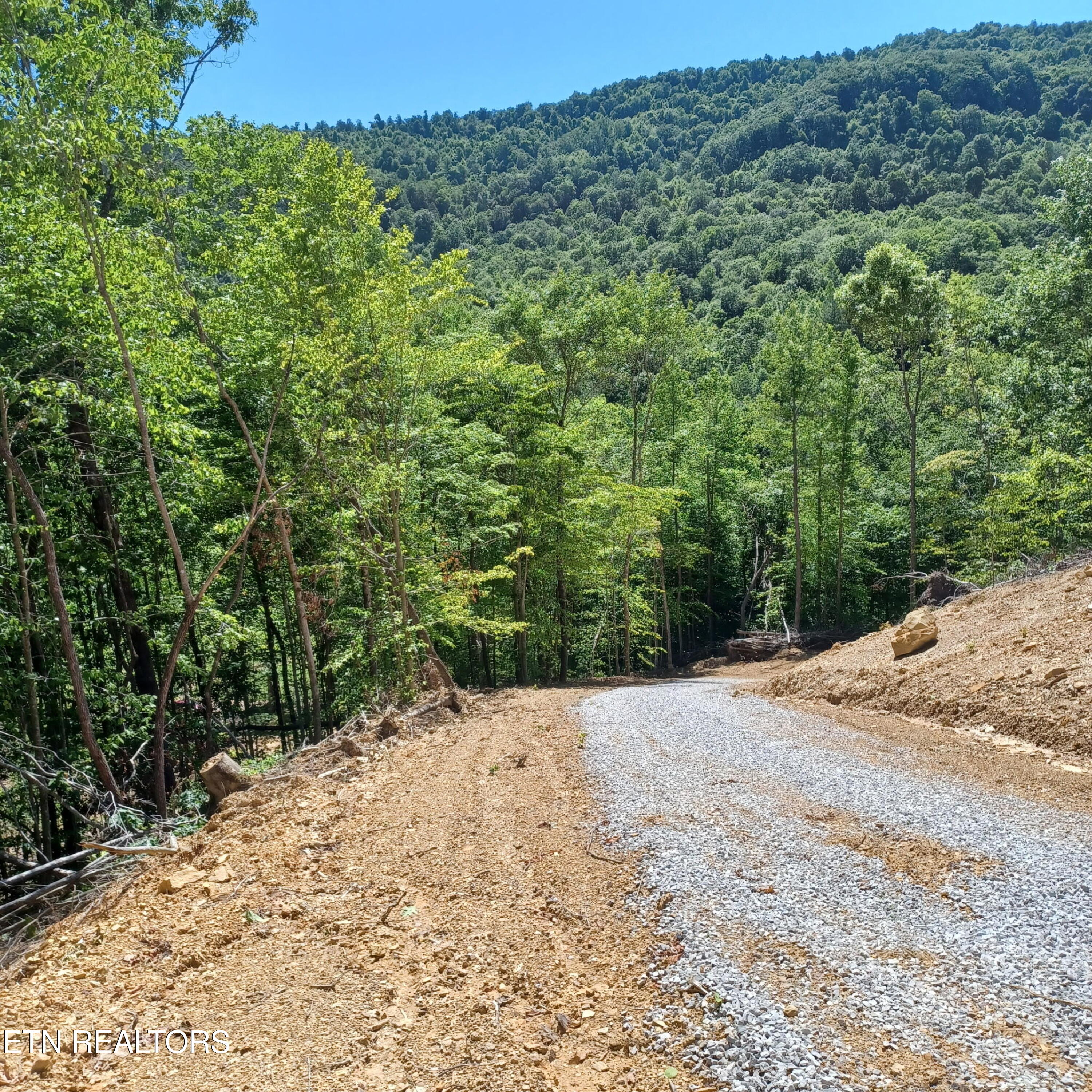 2774 Stanley Creek Road Oneida TN 37841