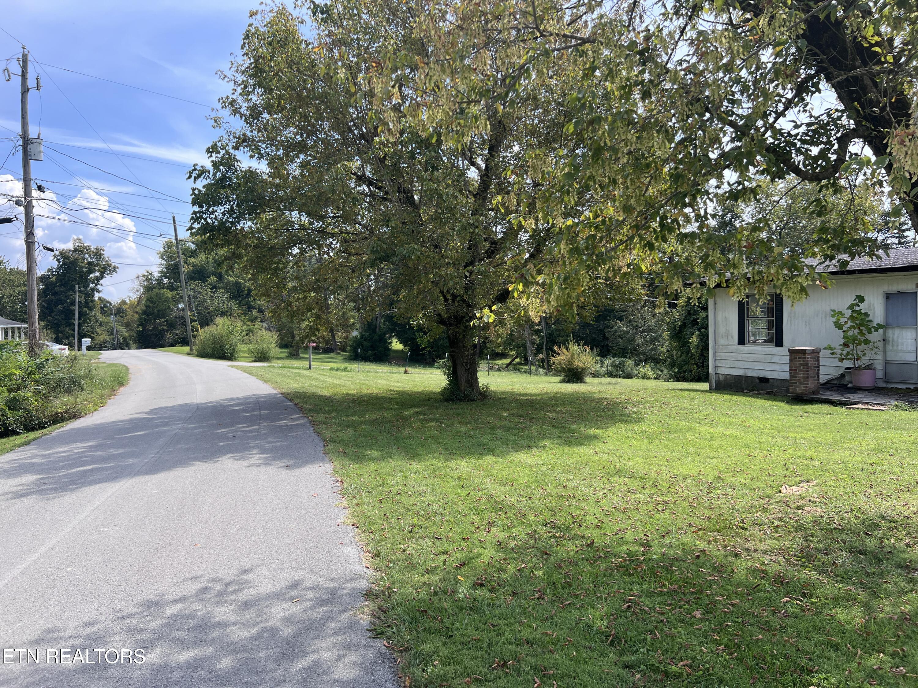 10728 Mountain Road Luttrell TN 37779
