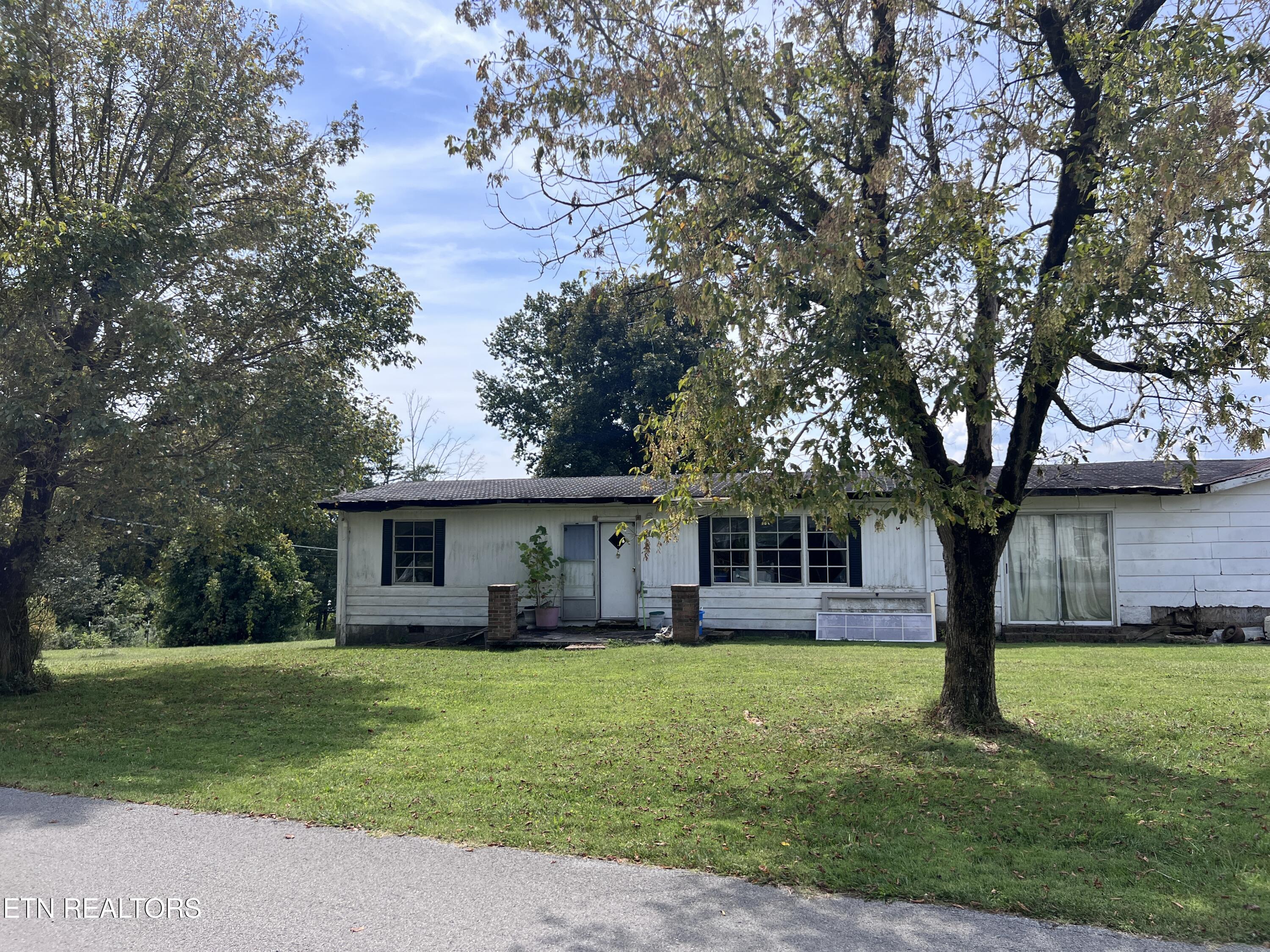 10728 Mountain Road Luttrell TN 37779