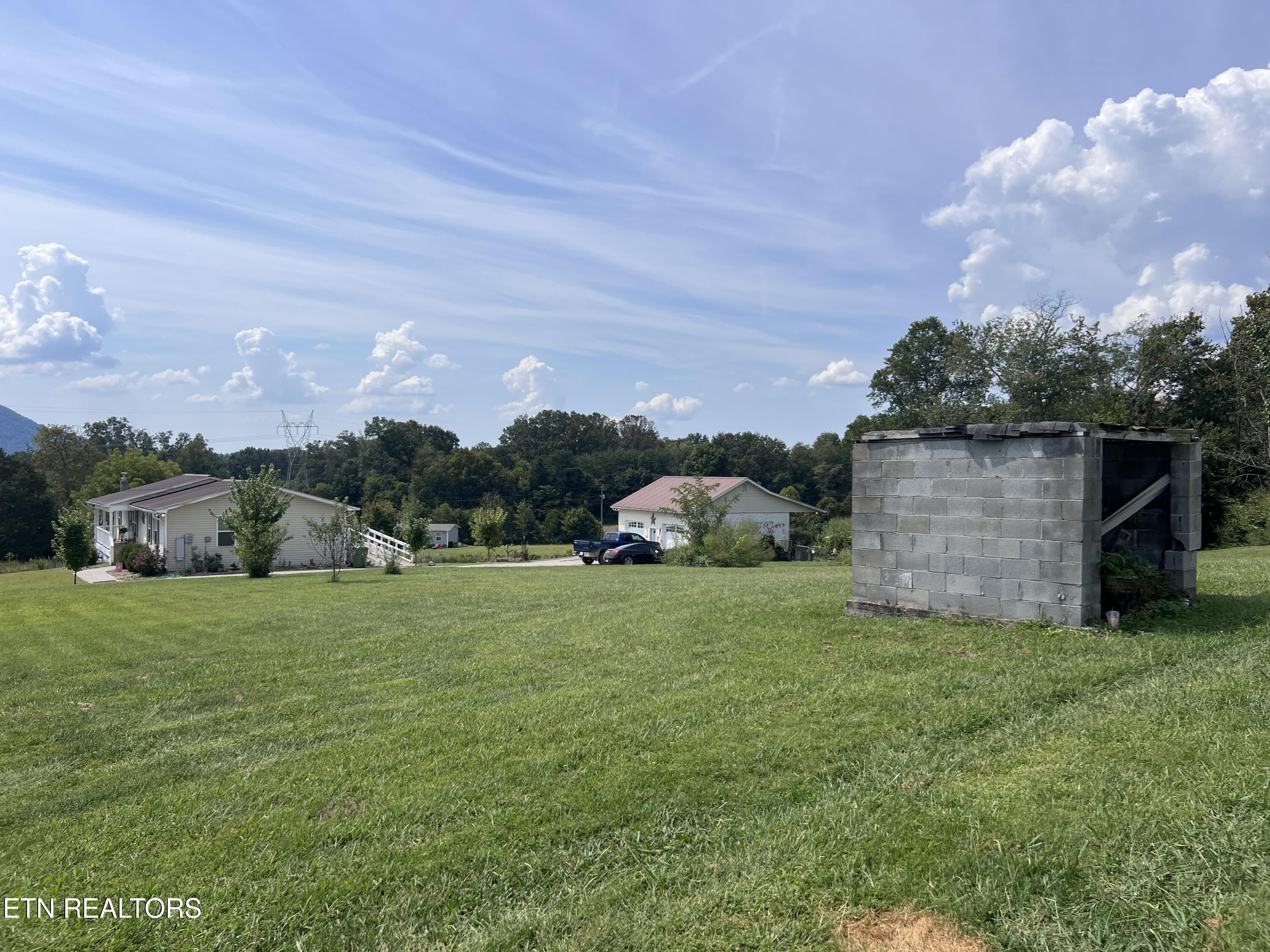 10728 Mountain Road Luttrell TN 37779