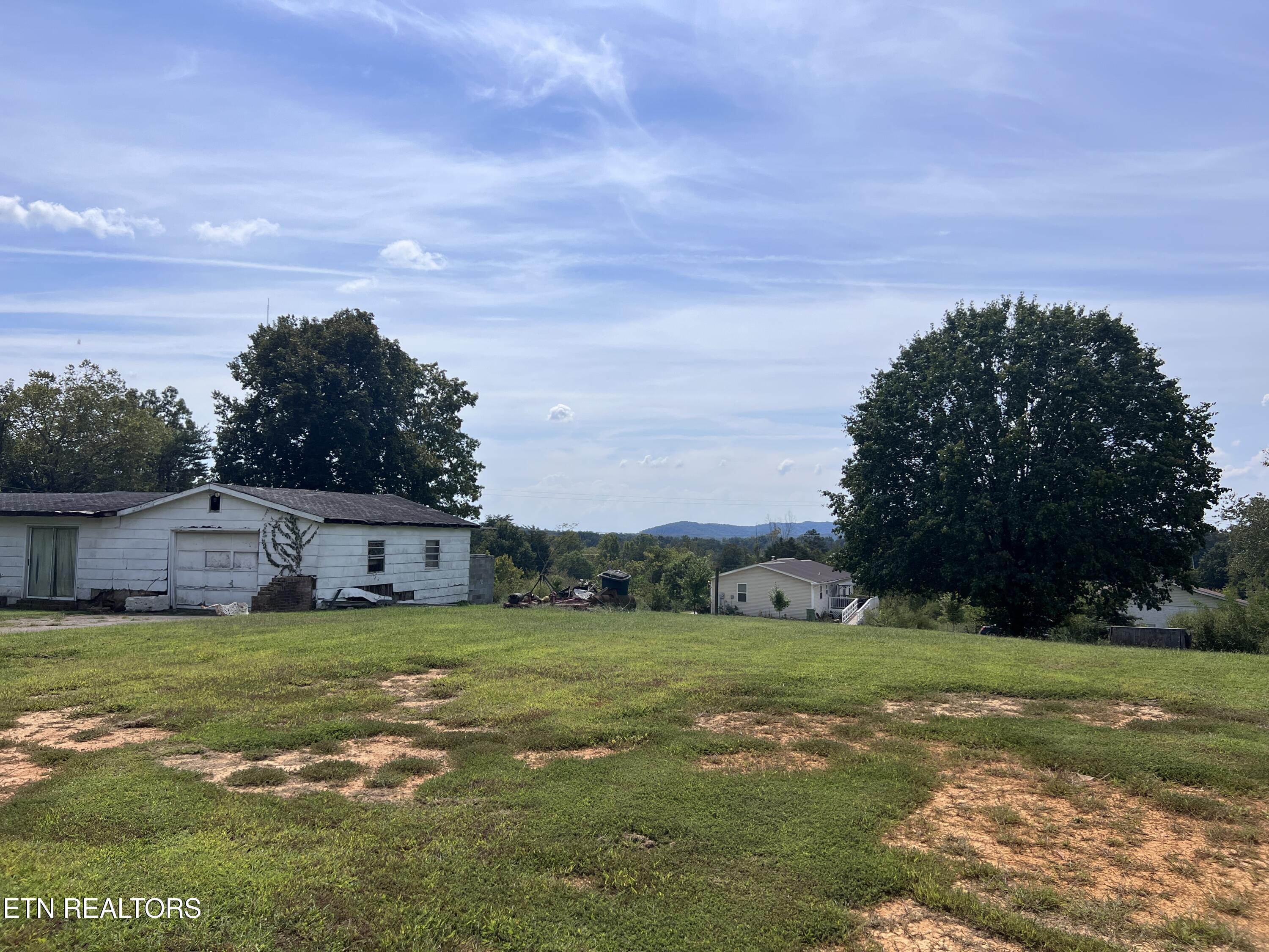 10728 Mountain Road Luttrell TN 37779