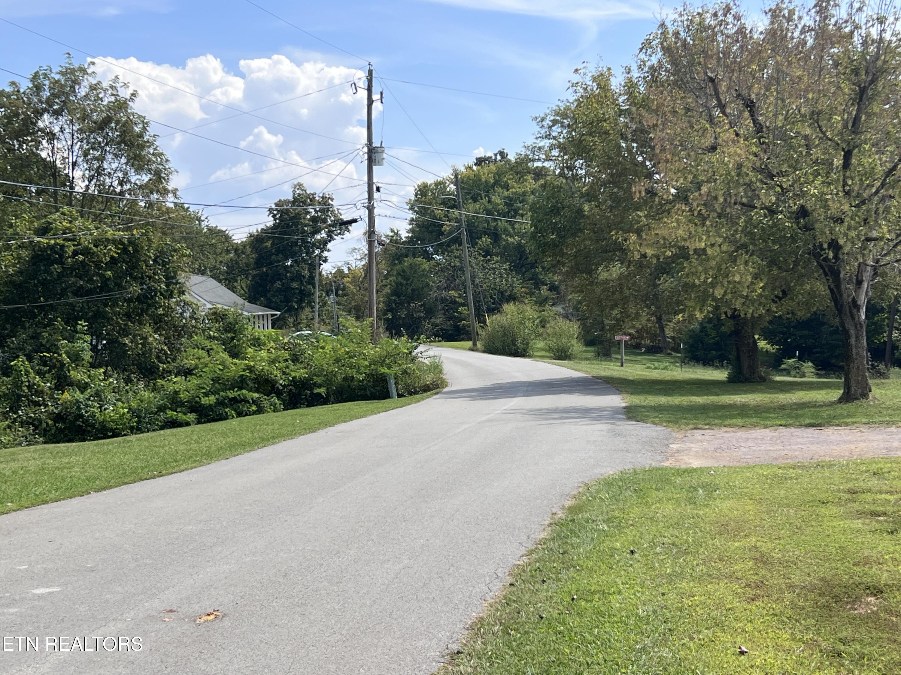 10728 Mountain Road Luttrell TN 37779