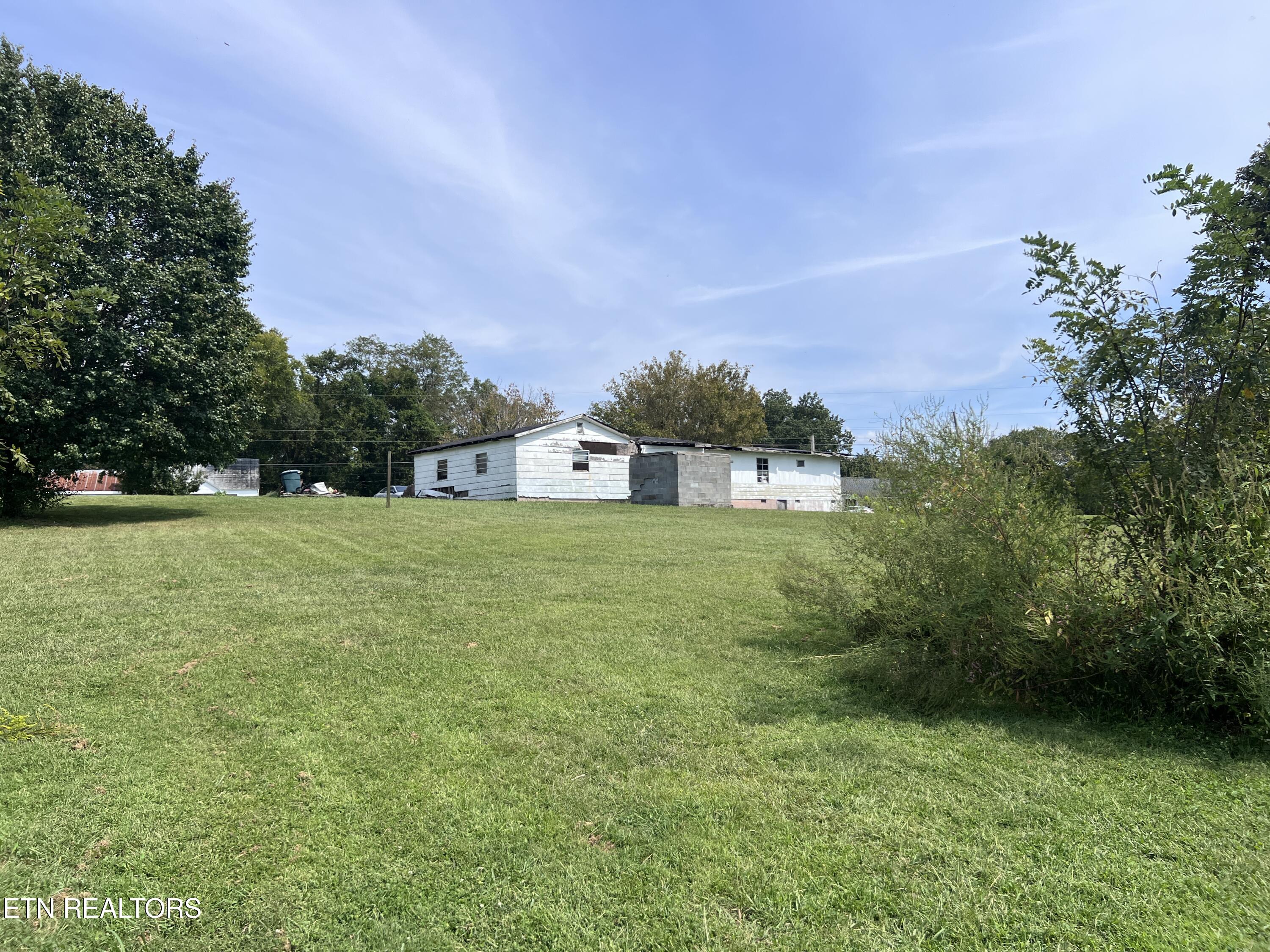 10728 Mountain Road Luttrell TN 37779