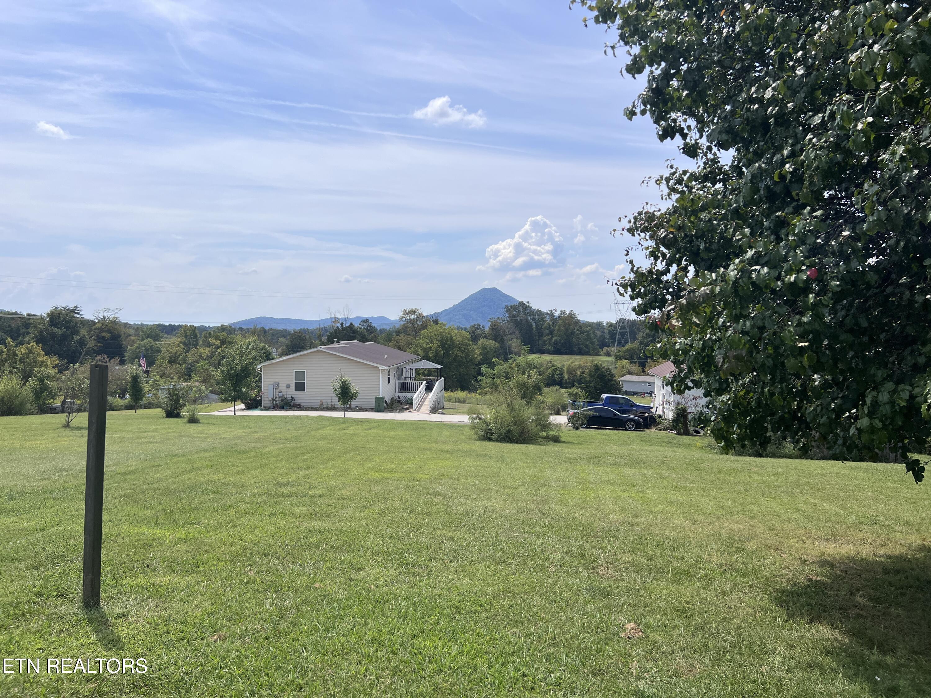 10728 Mountain Road Luttrell TN 37779