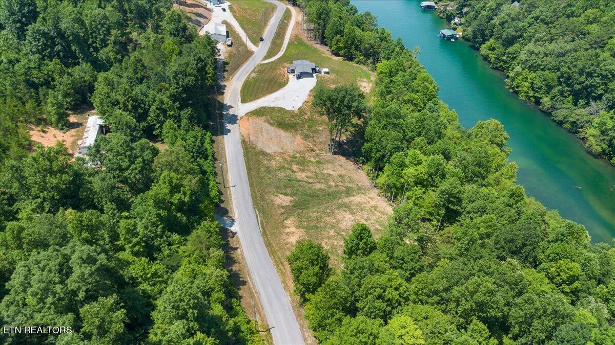 2321 Cove Pointe Road Lafollette TN 37766