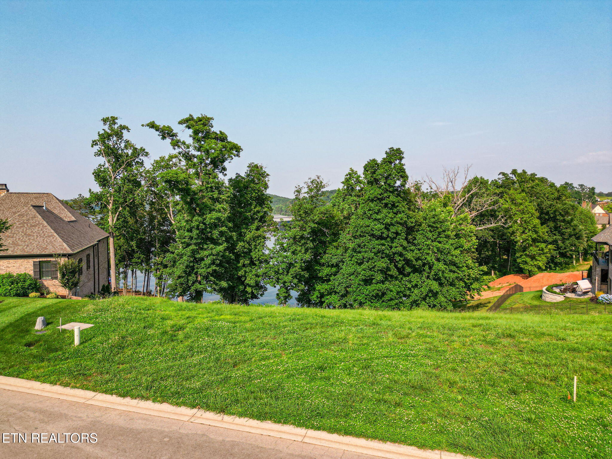 17394 Lighthouse Pointe Drive Lenoir City TN 37772