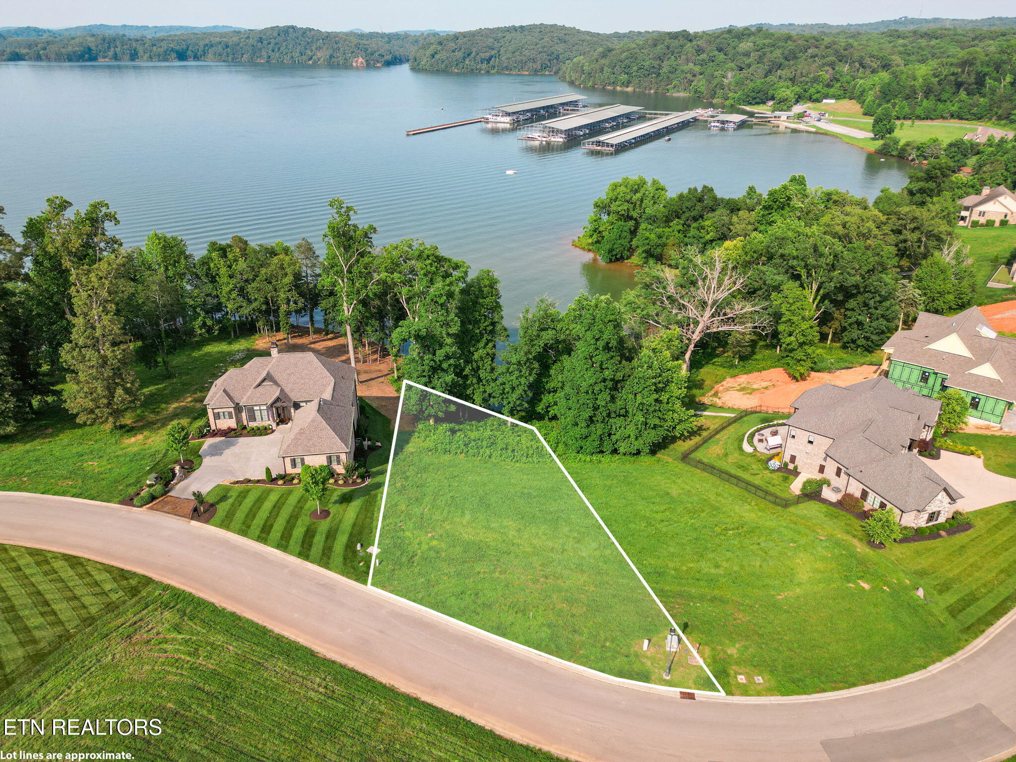 17394 Lighthouse Pointe Drive Lenoir City TN 37772