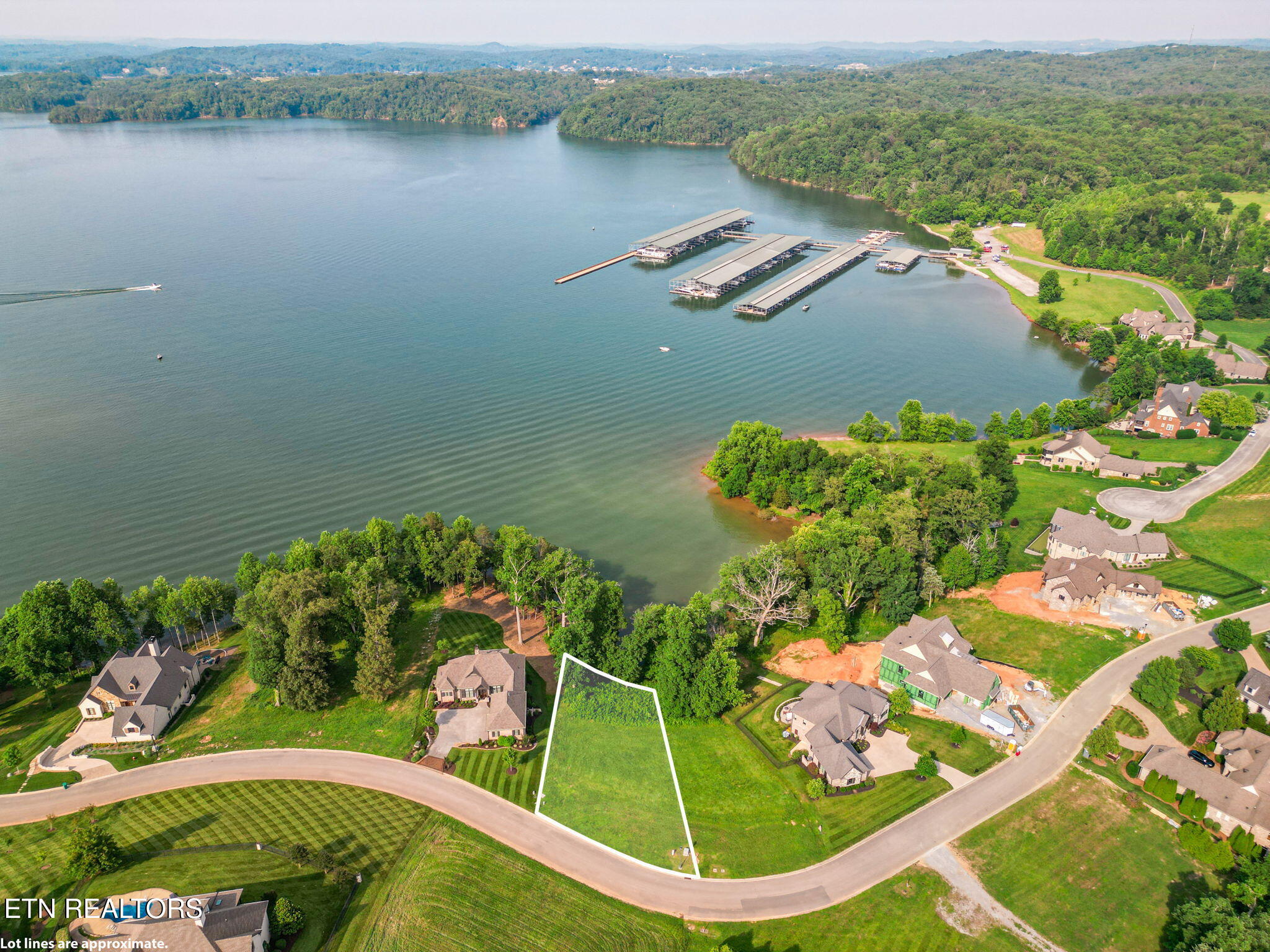 17394 Lighthouse Pointe Drive Lenoir City TN 37772