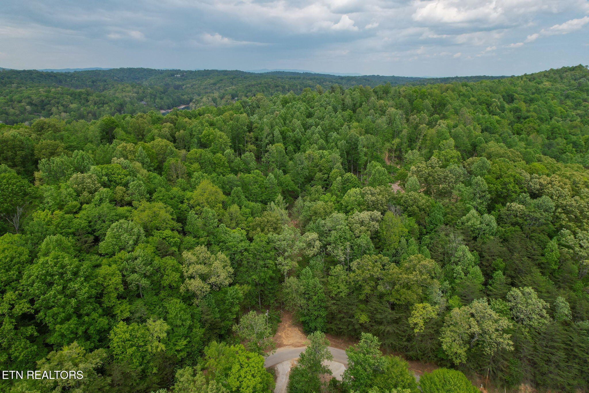 Cove Point Road Lafollette TN 37766