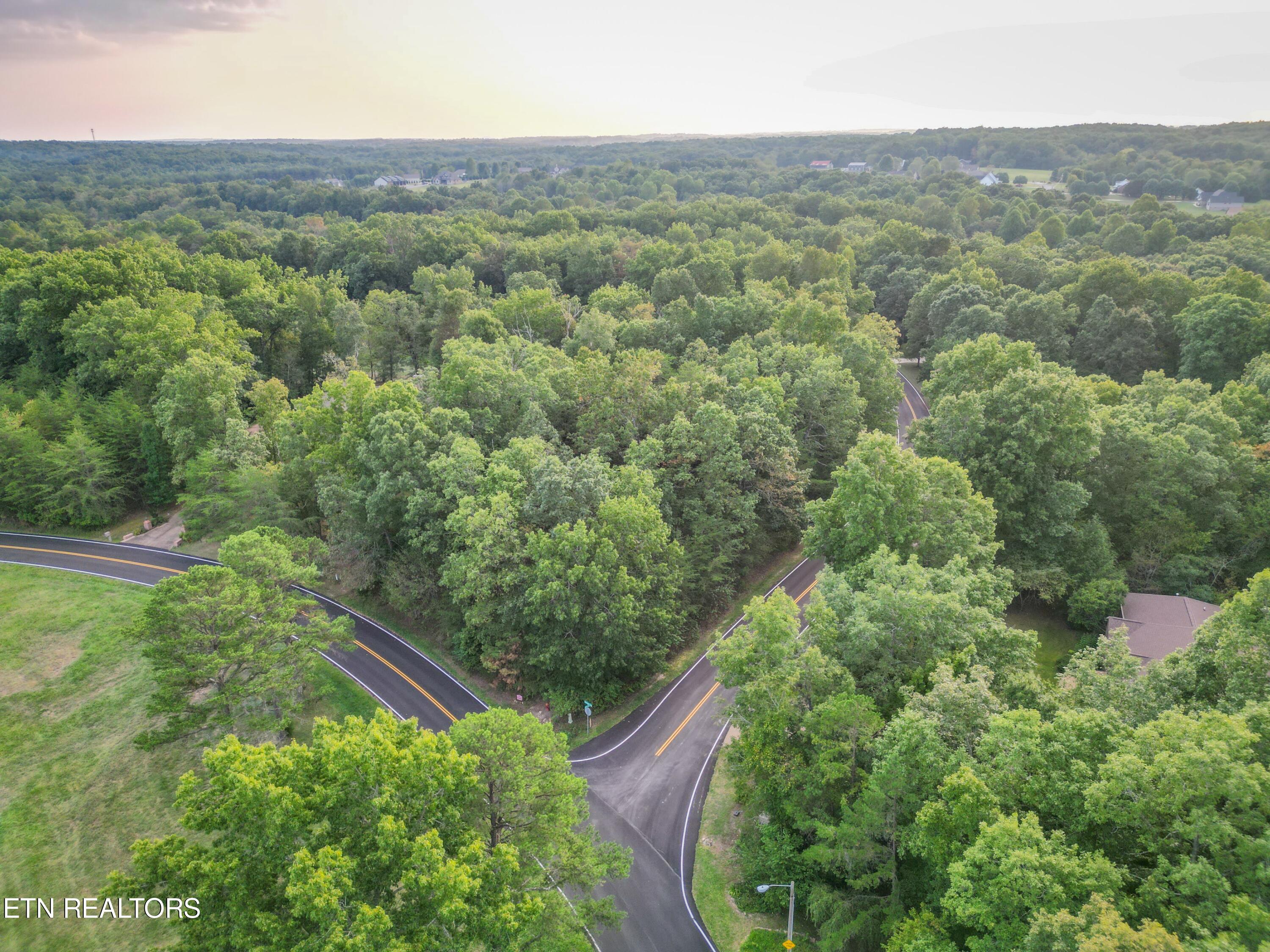 Tennessee Avenue Crossville TN 38555