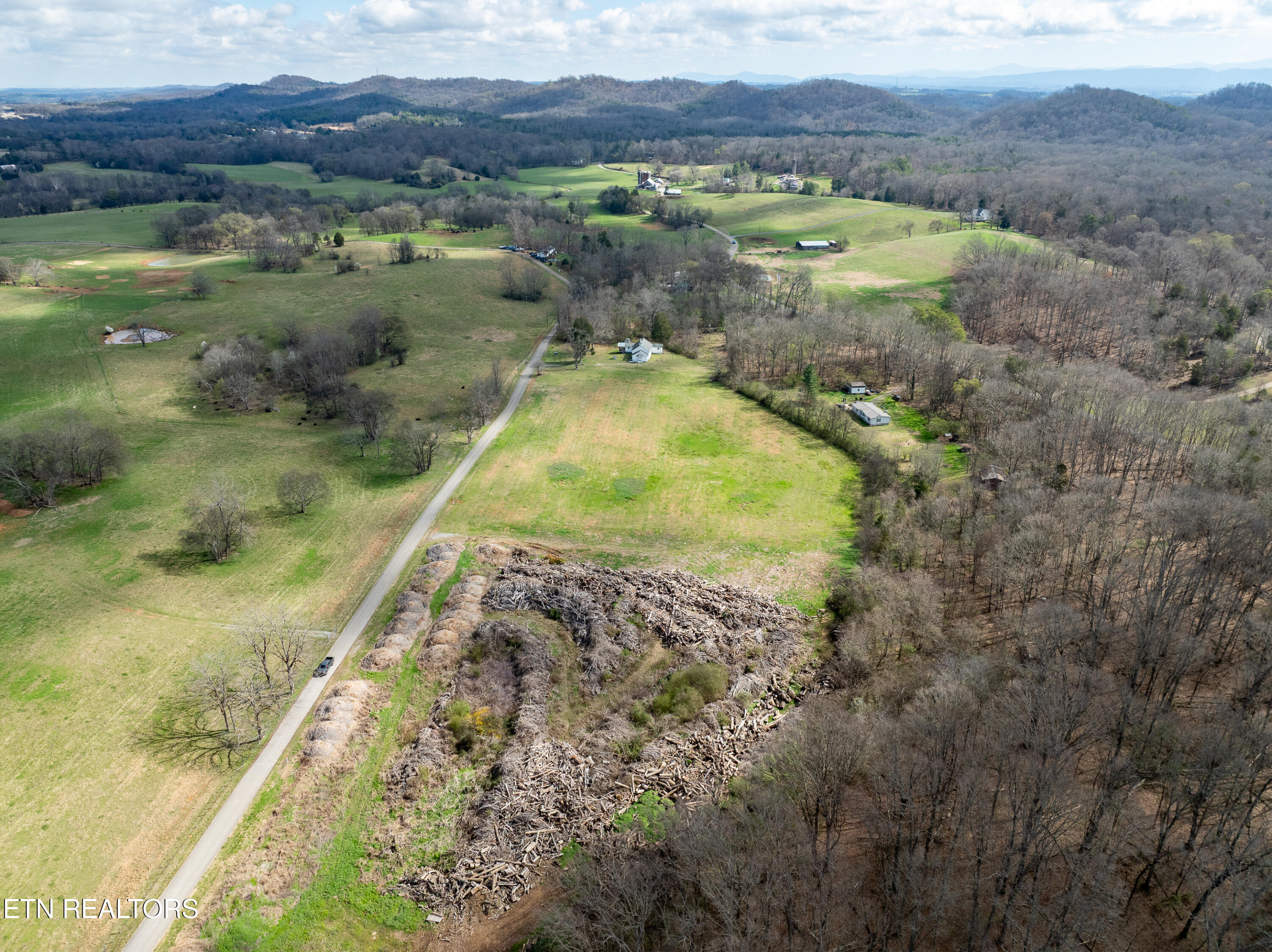 600 Bellview (16.93 Acres) Road Greenback TN 37742