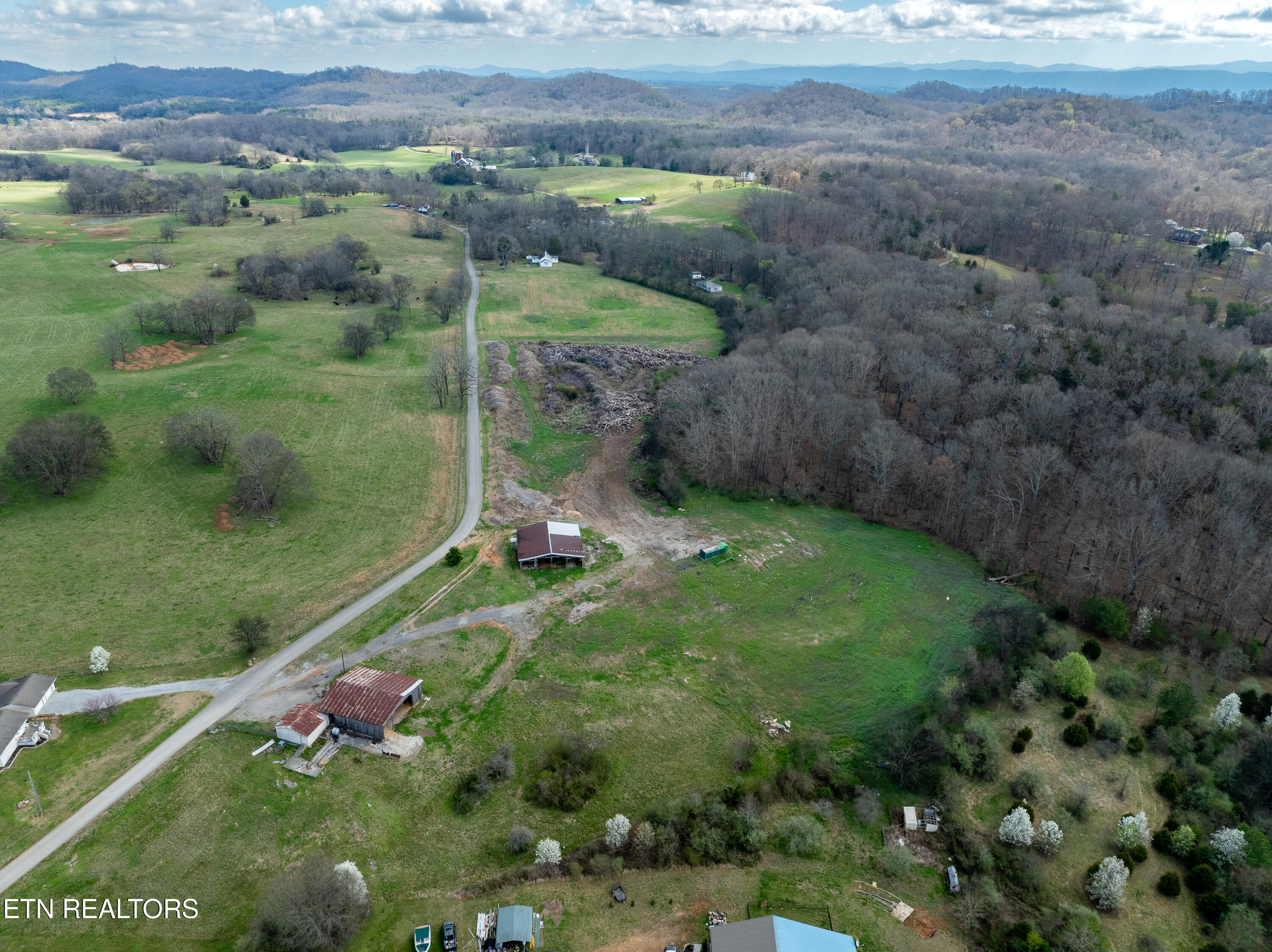 600 Bellview (16.93 Acres) Road Greenback TN 37742