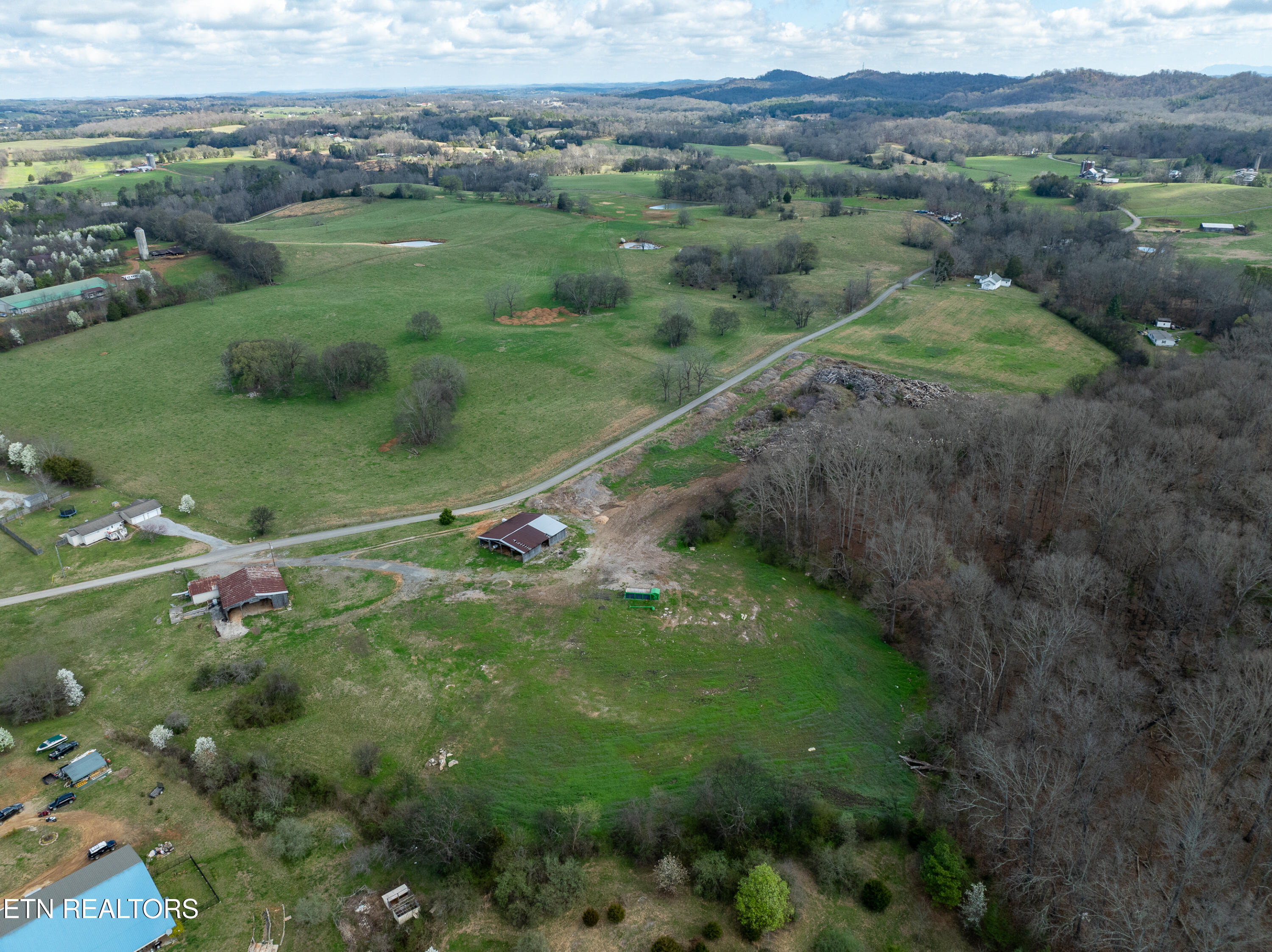 600 Bellview (16.93 Acres) Road Greenback TN 37742