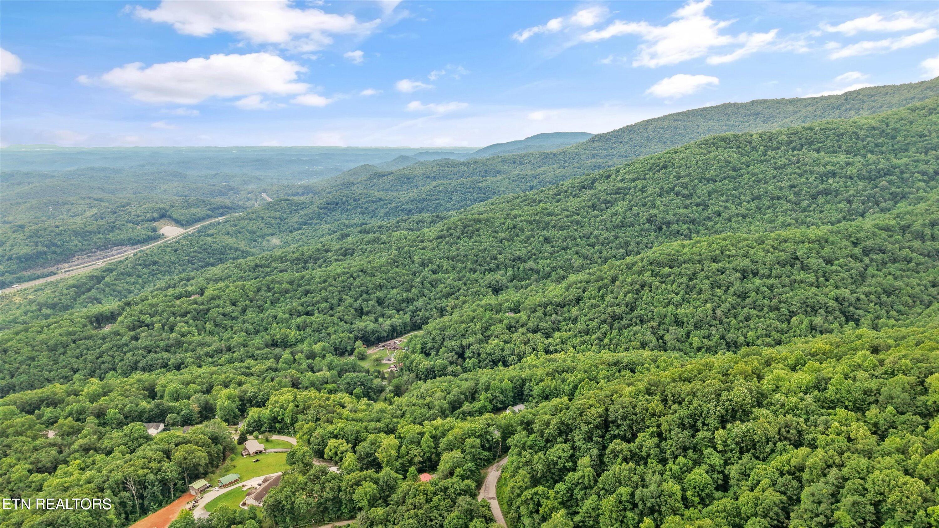 Mountain Road Caryville TN 37714
