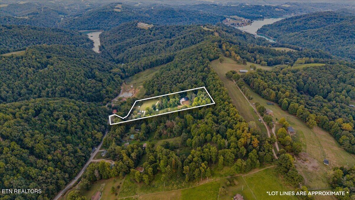 2938 Cedar Creek Road Lafollette TN 37766