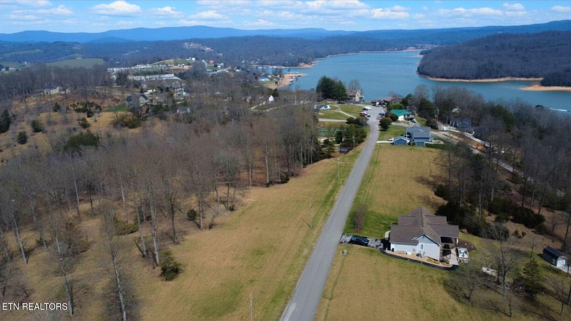 Deer Creek Path Lafollette TN 37766