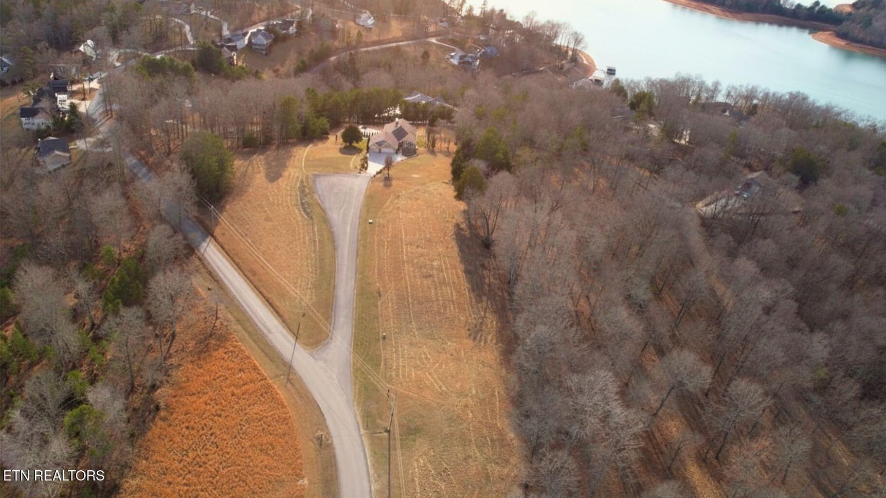 Deer Creek Path Lafollette TN 37766