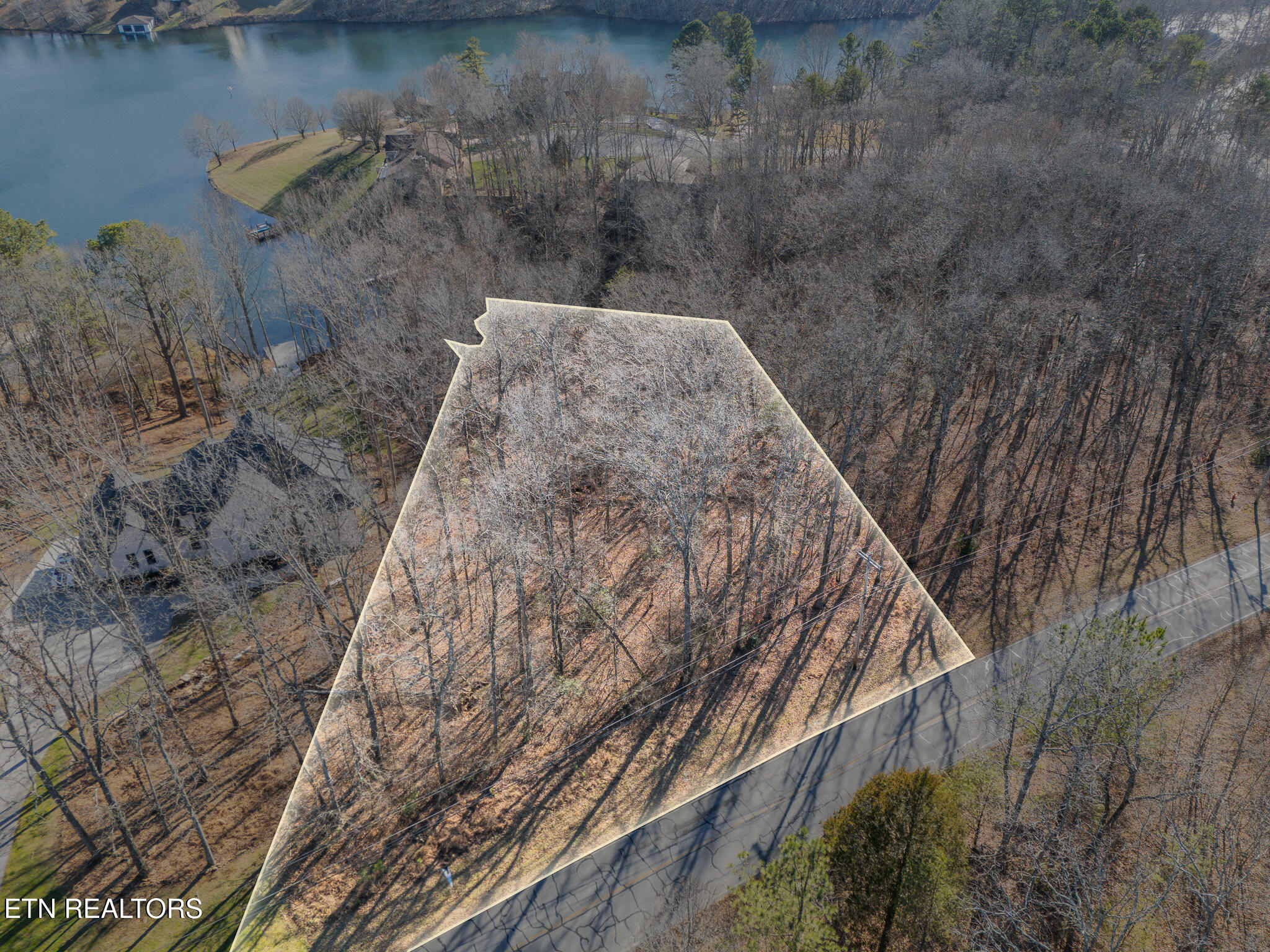 1.02AC Tennessee Avenue Crossville TN 38555