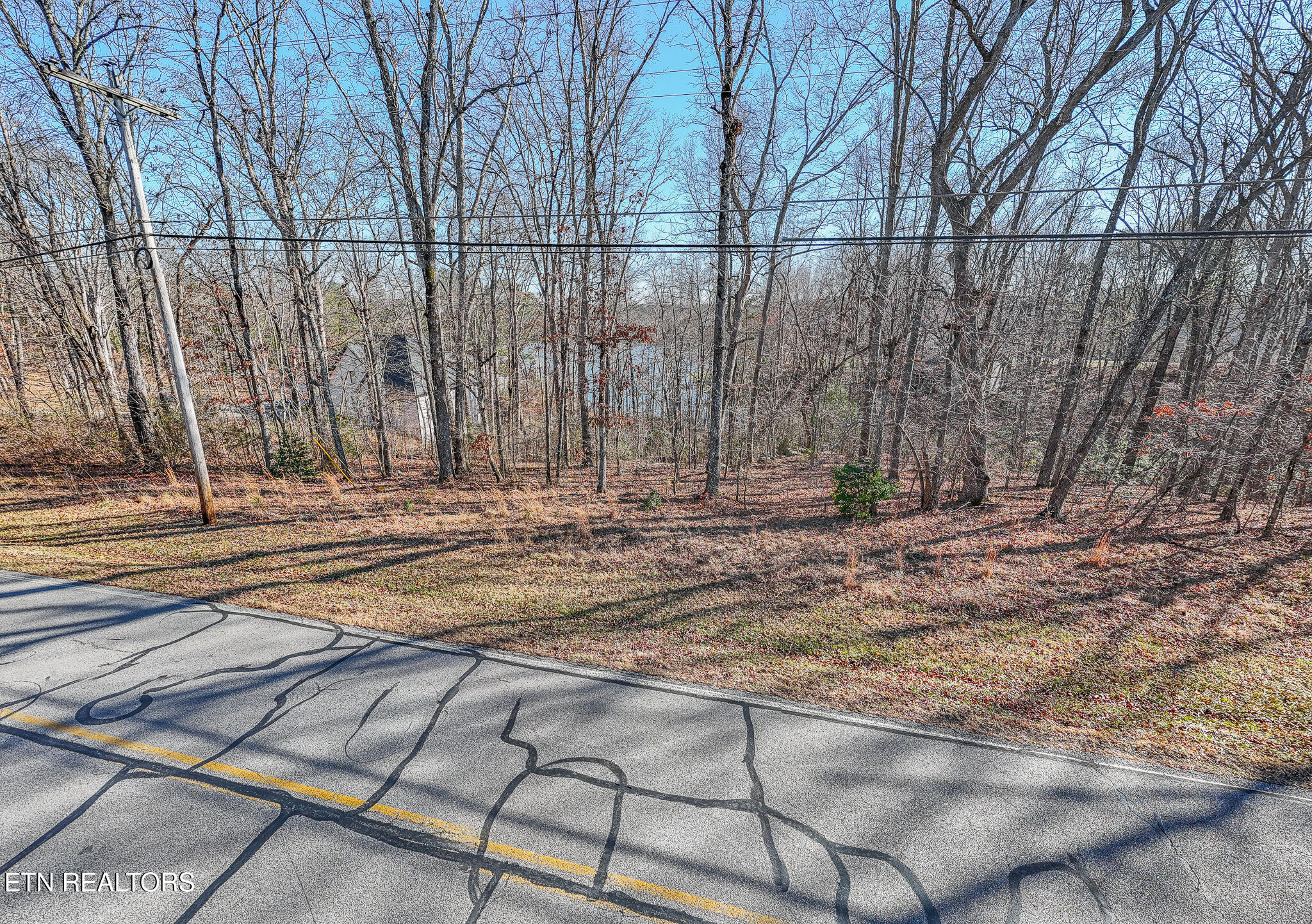 1.02AC Tennessee Avenue Crossville TN 38555